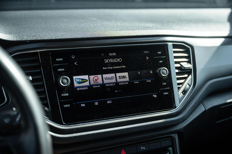 Volkswagen T-Roc 1.5 TSI Sport PANO AUTOMAAT ACC LED NAVI — photo 25
