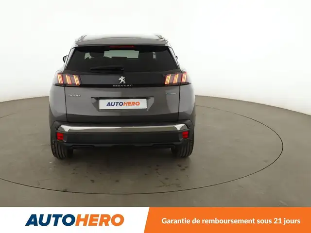 Peugeot 3008 view 5