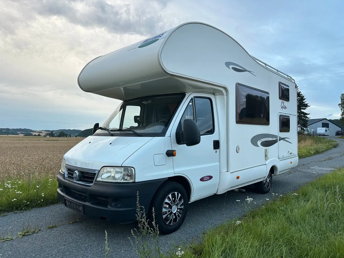 Caravans-Wohnm Fiat Mclouis / Posti letto Bílá - 1