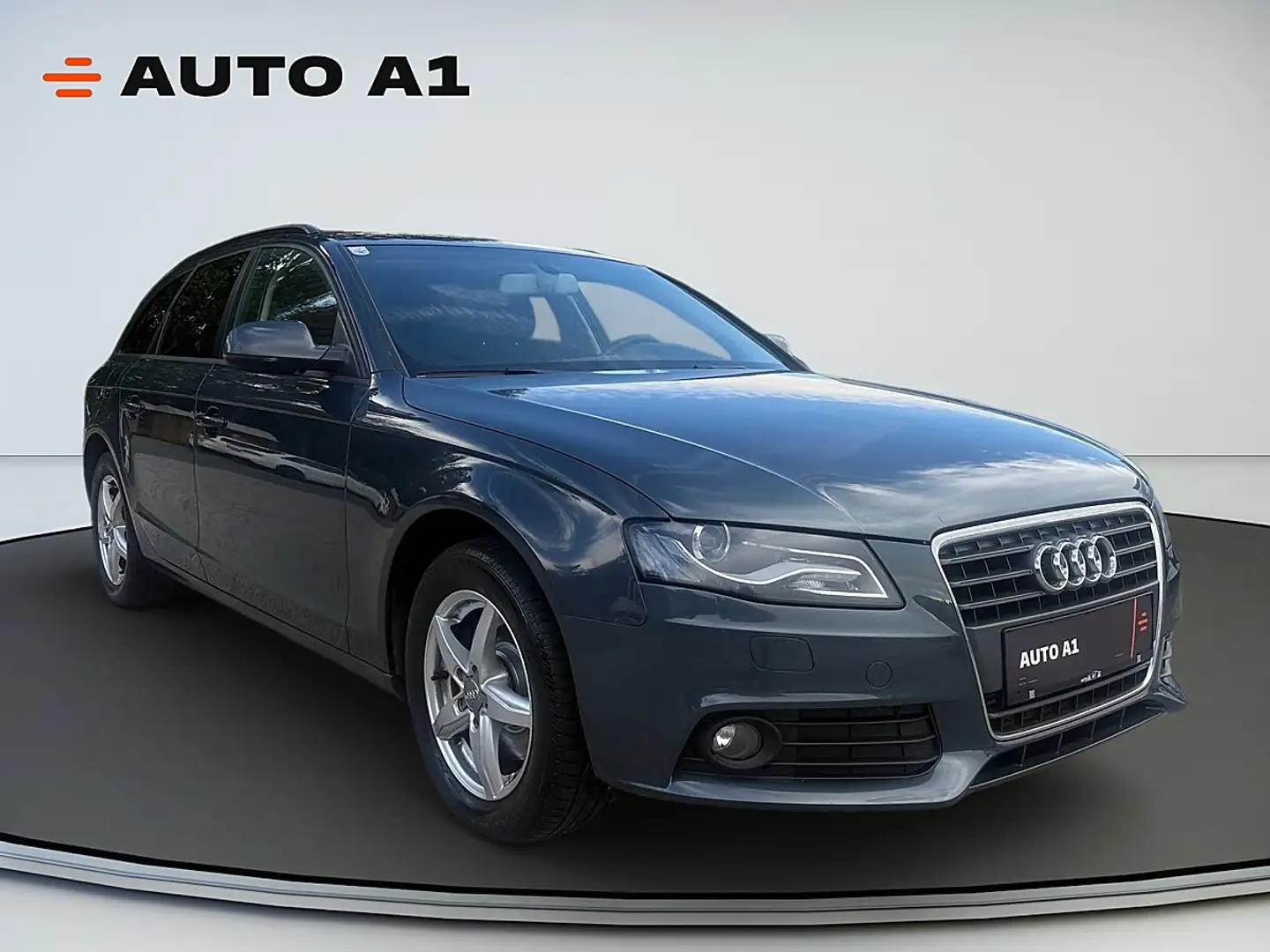 Audi A4 2.0 TDI DPF Avant Grau - 1