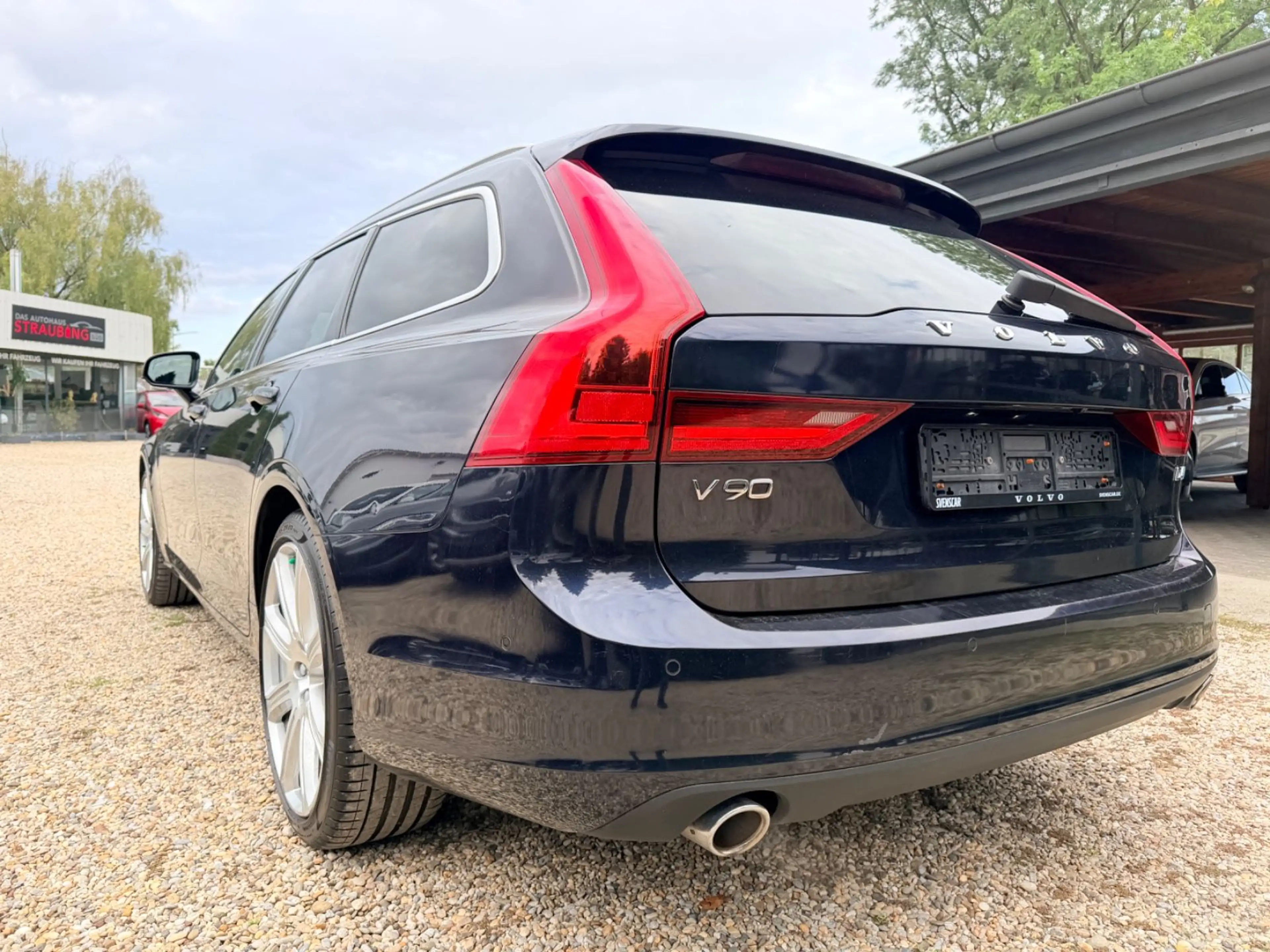 Volvo V90 Kombi Momentum AUTOMATIK*LED*NAVI*LEDER — photo 6