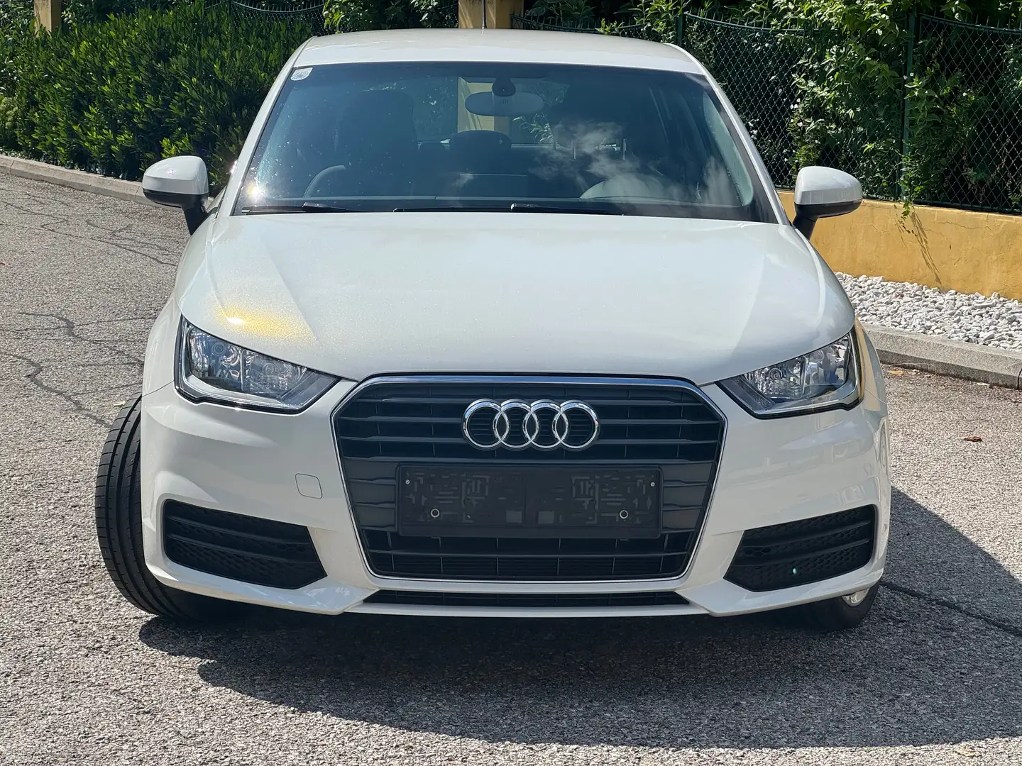Audi A1 1,0 TSFI Weiß - 2