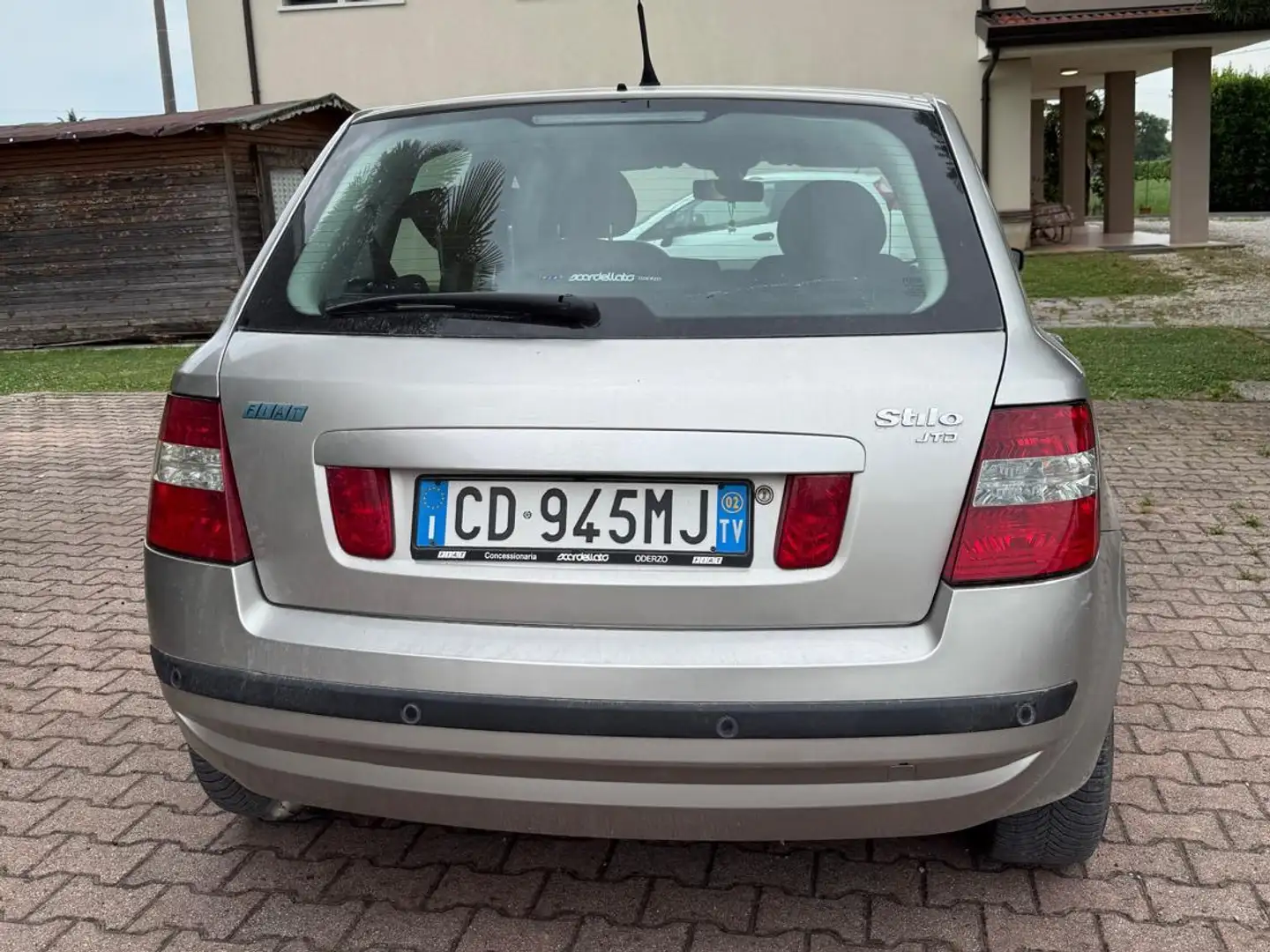 Fiat Stilo Stilo 2001 5p 1.9 jtd Dynamic Silber - 2