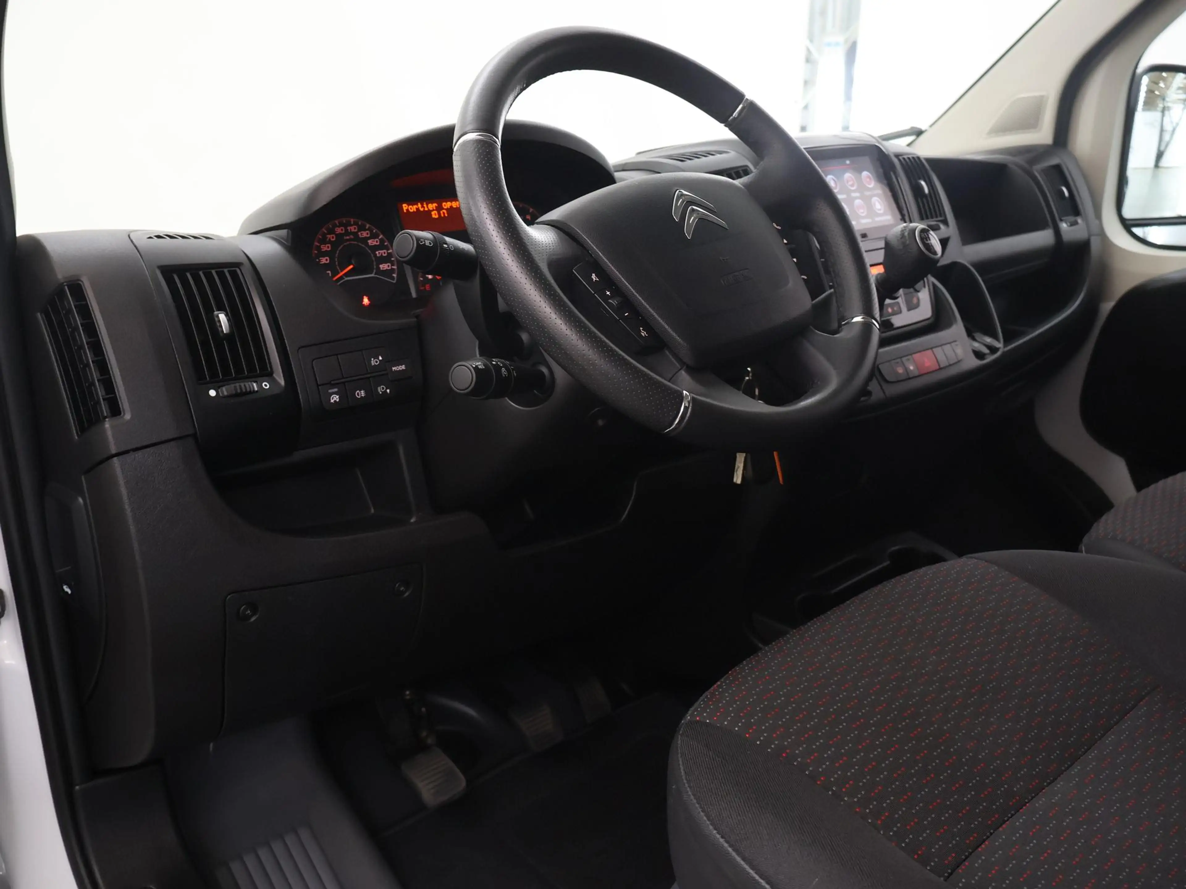 Citroen Jumper 2.2 BlueHDi | 120 PK | L2 H2 | 3.3t | Climate Cont — photo 7