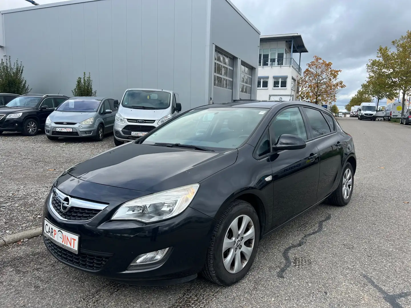 Opel Astra *1,4 Turbo Benzin*Euro5*ALU*Klima*Sitzh+Lenkrad* Noir - 1