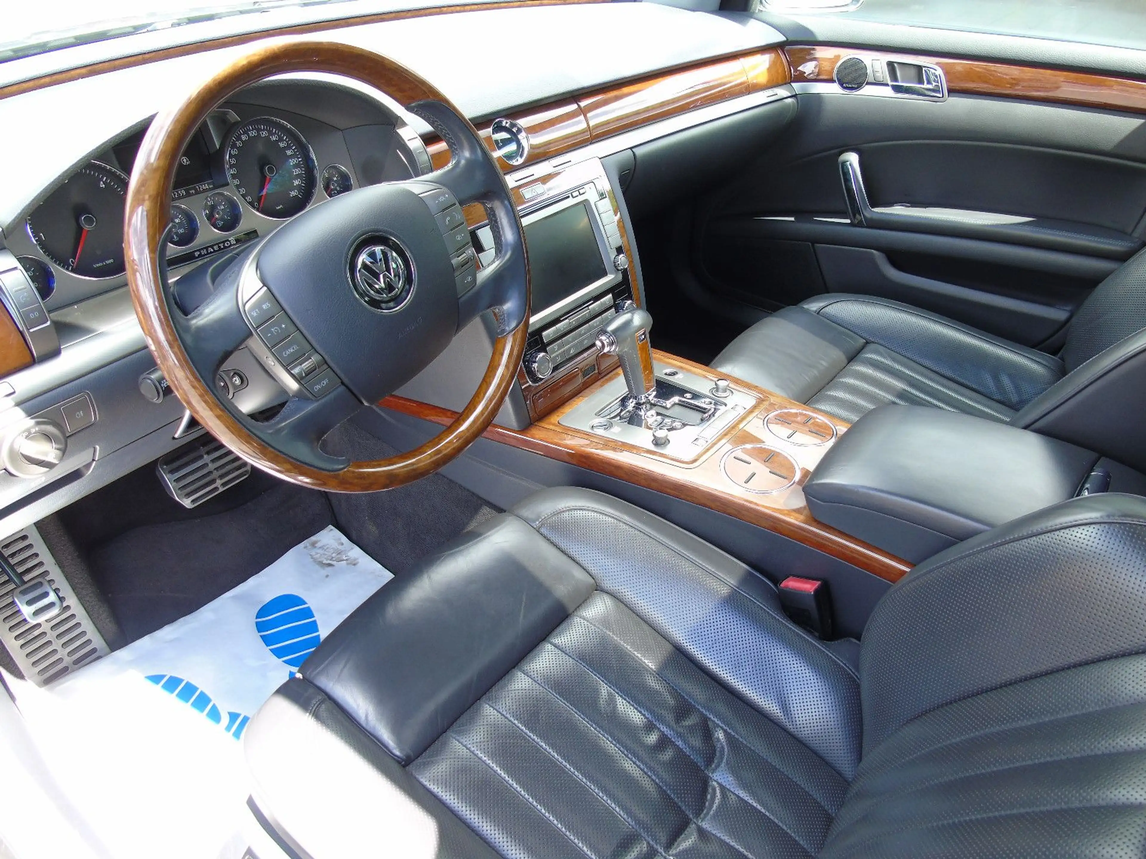 Volkswagen Phaeton V6 3.0TDI 5-Sitzer 4Motion *TOP ZUSTAND* — photo 15