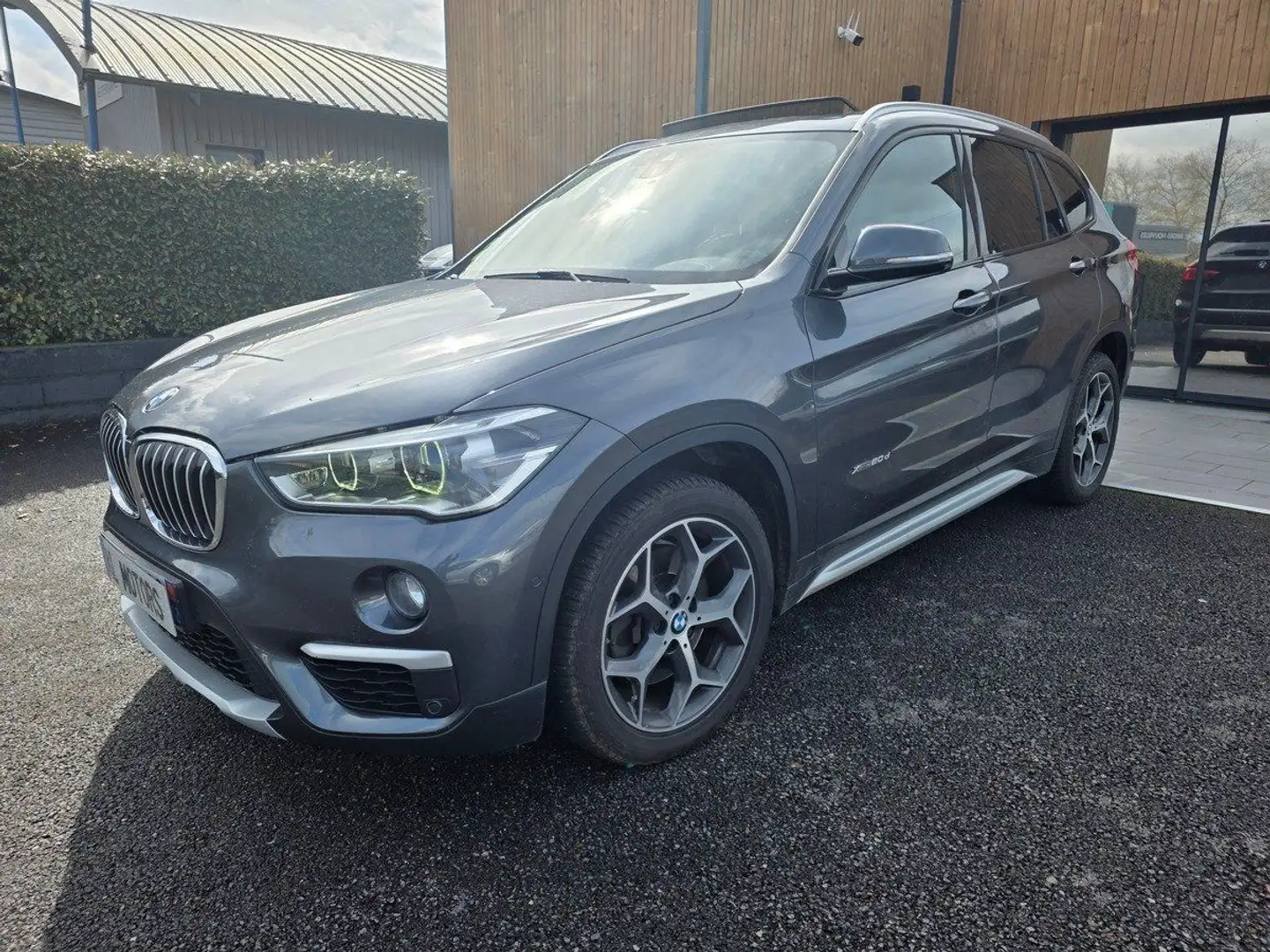 BMW X1 2.0D 190CH X-DRIVE / X-LINE / LED / TOIT OUVRANT Grau - 1
