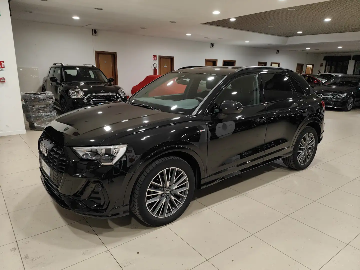 Audi Q3 35 TFSI 150cv S line S tronic Adap. Cruise LED 19" Schwarz - 1