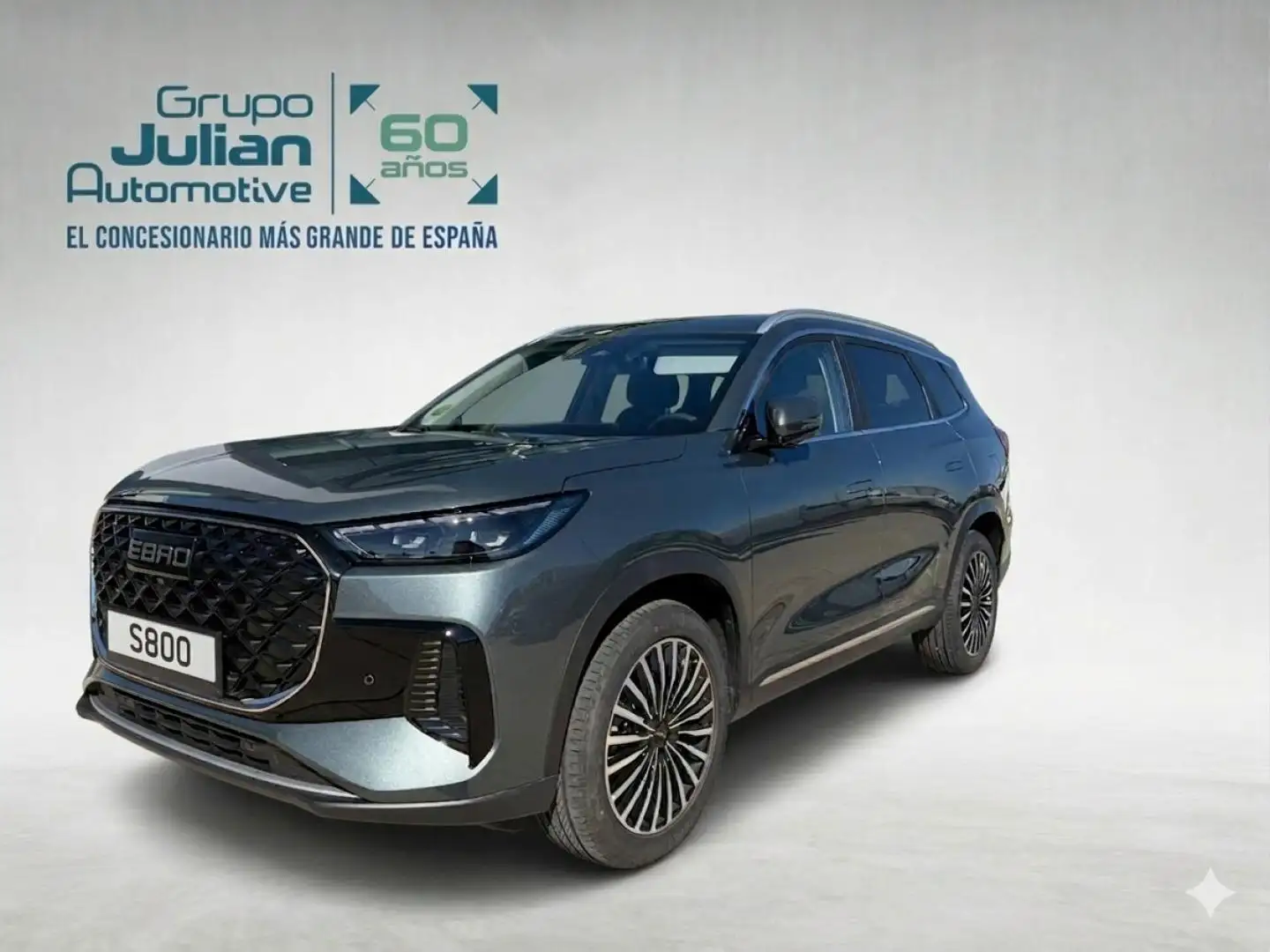 Ebro s800 1.5 TGDI PHEV Luxury E-CVT Grau - 1