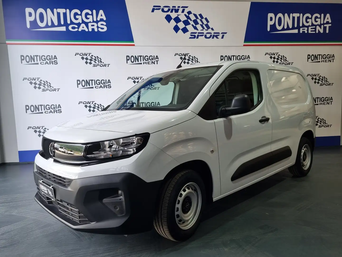 Opel Combo CARGO PASSO CORTO 1.5 BLUE HDI 100CV NEW MODEL Weiß - 1