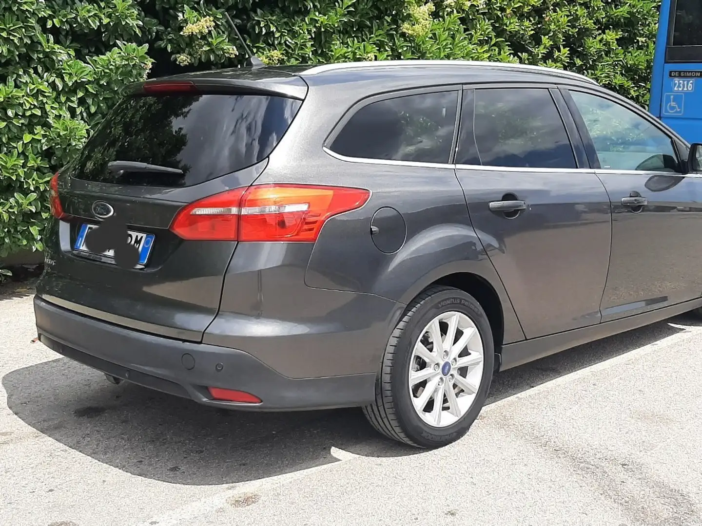 Ford Focus SW 1.5 tdci Titanium X s&s 120cv Grigio - 2