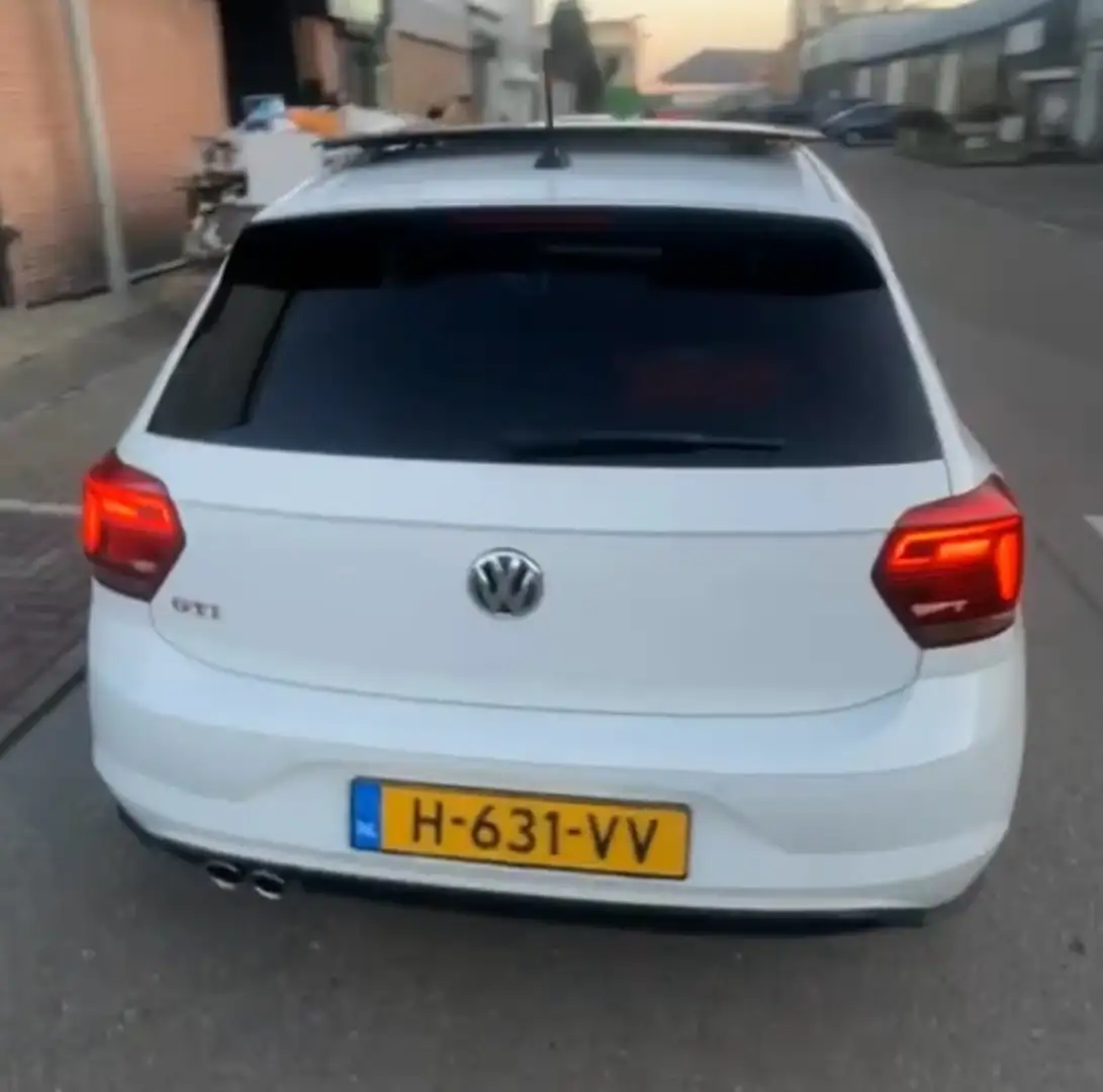 Volkswagen Polo 2.0 TSI GTI Wit - 2