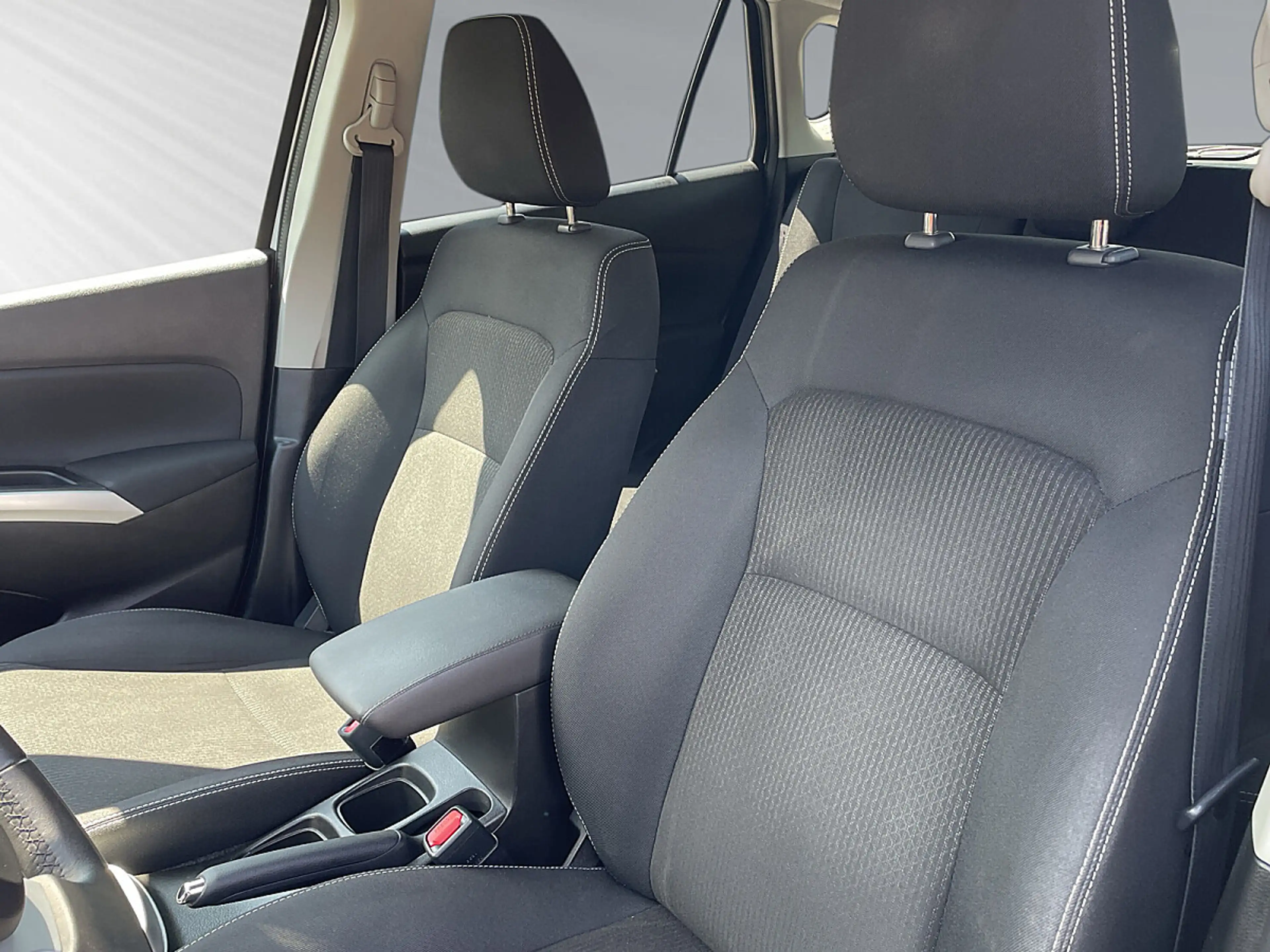 Suzuki SX4 S-Cross 1,0 DITC shine Aut. — photo 4