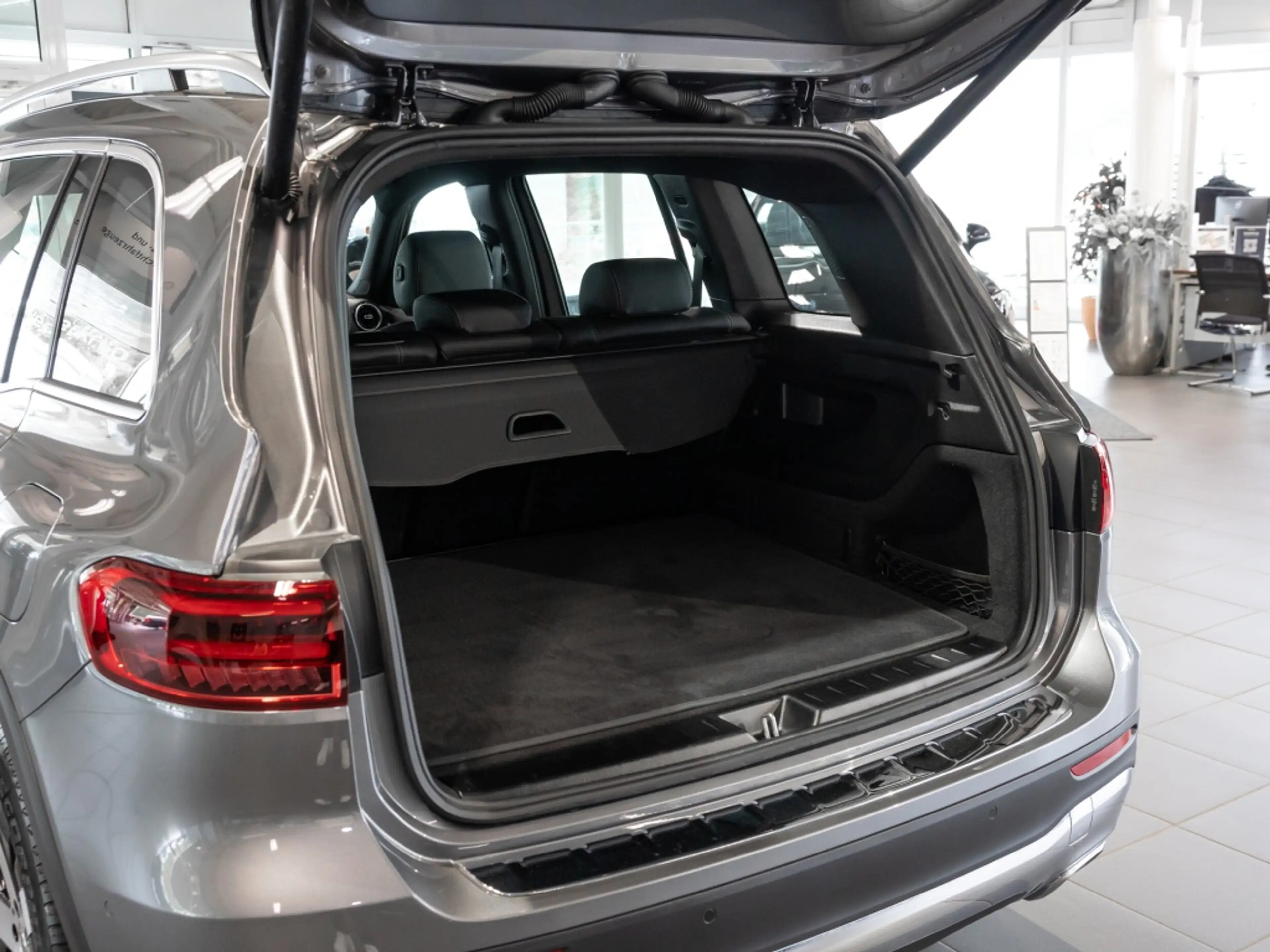 Mercedes-Benz GLB 250 4M , PROGRESSIVE MEMO MULTI 360 DISTR — photo 9