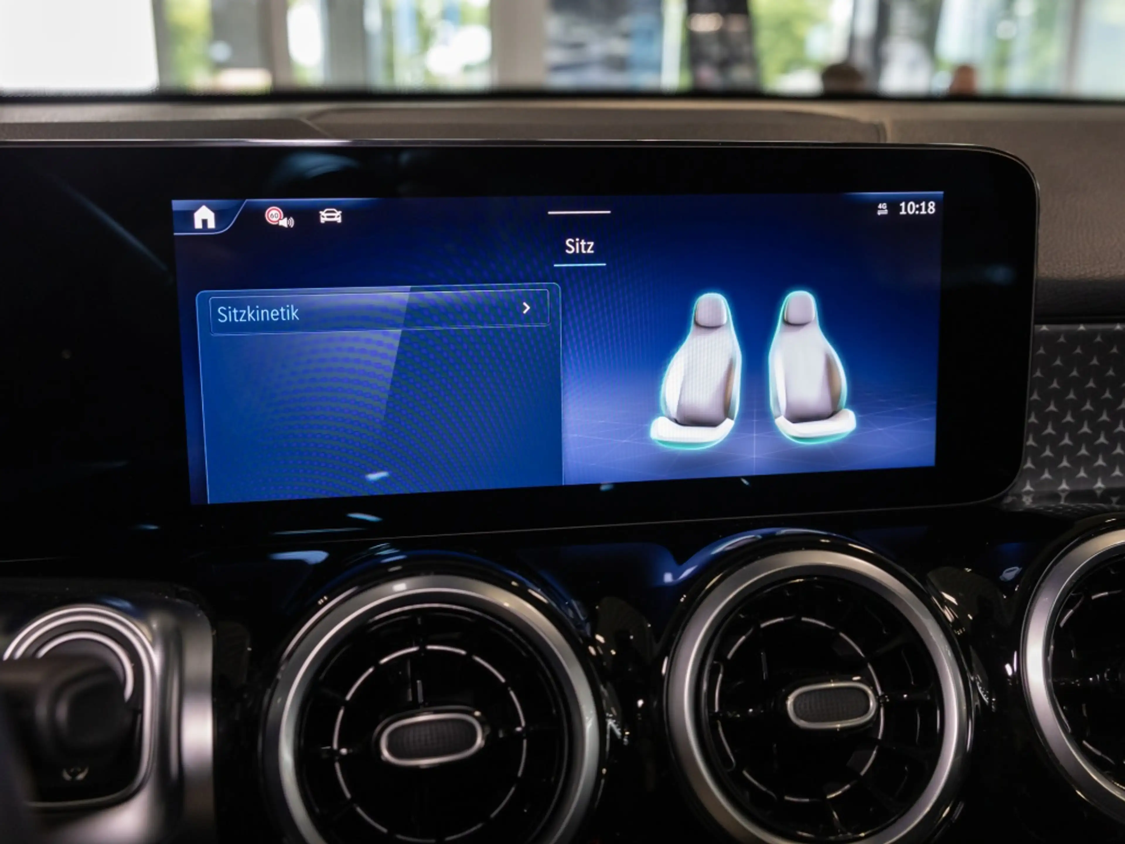 Mercedes-Benz GLB 250 4M , PROGRESSIVE MEMO MULTI 360 DISTR — photo 13