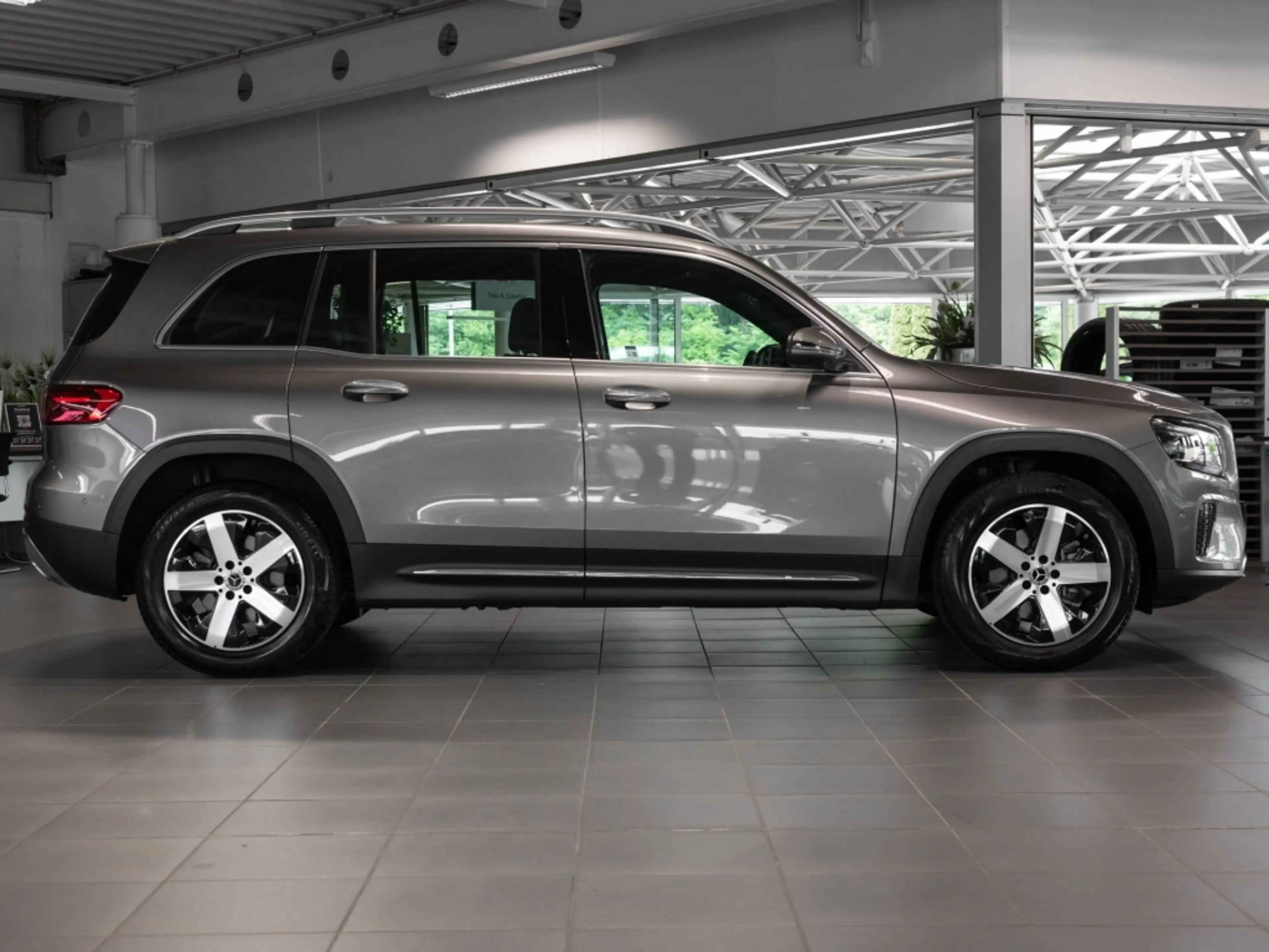 Mercedes-Benz GLB 250 4M , PROGRESSIVE MEMO MULTI 360 DISTR — photo 2