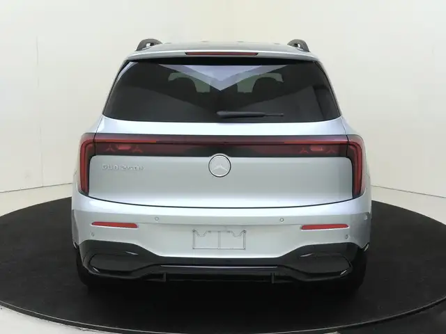 Mercedes-Benz GLB view 7