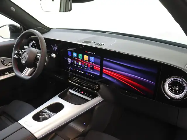Mercedes-Benz GLB view 5