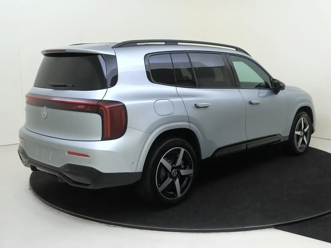 Mercedes-Benz GLB 2026