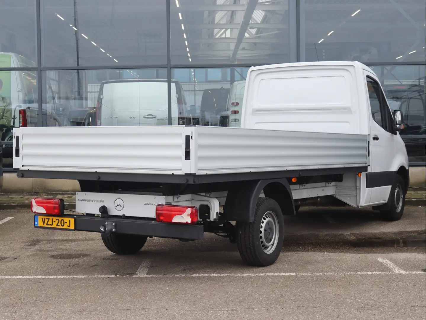 Mercedes-Benz Sprinter 315 CDI L3 CC RWD | AIRCO/3.500KG AHW/7" MBUX/CRUI Wit - 2