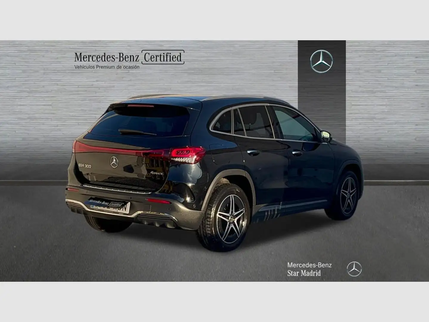 Mercedes-Benz EQA 300 4matic Negro - 2