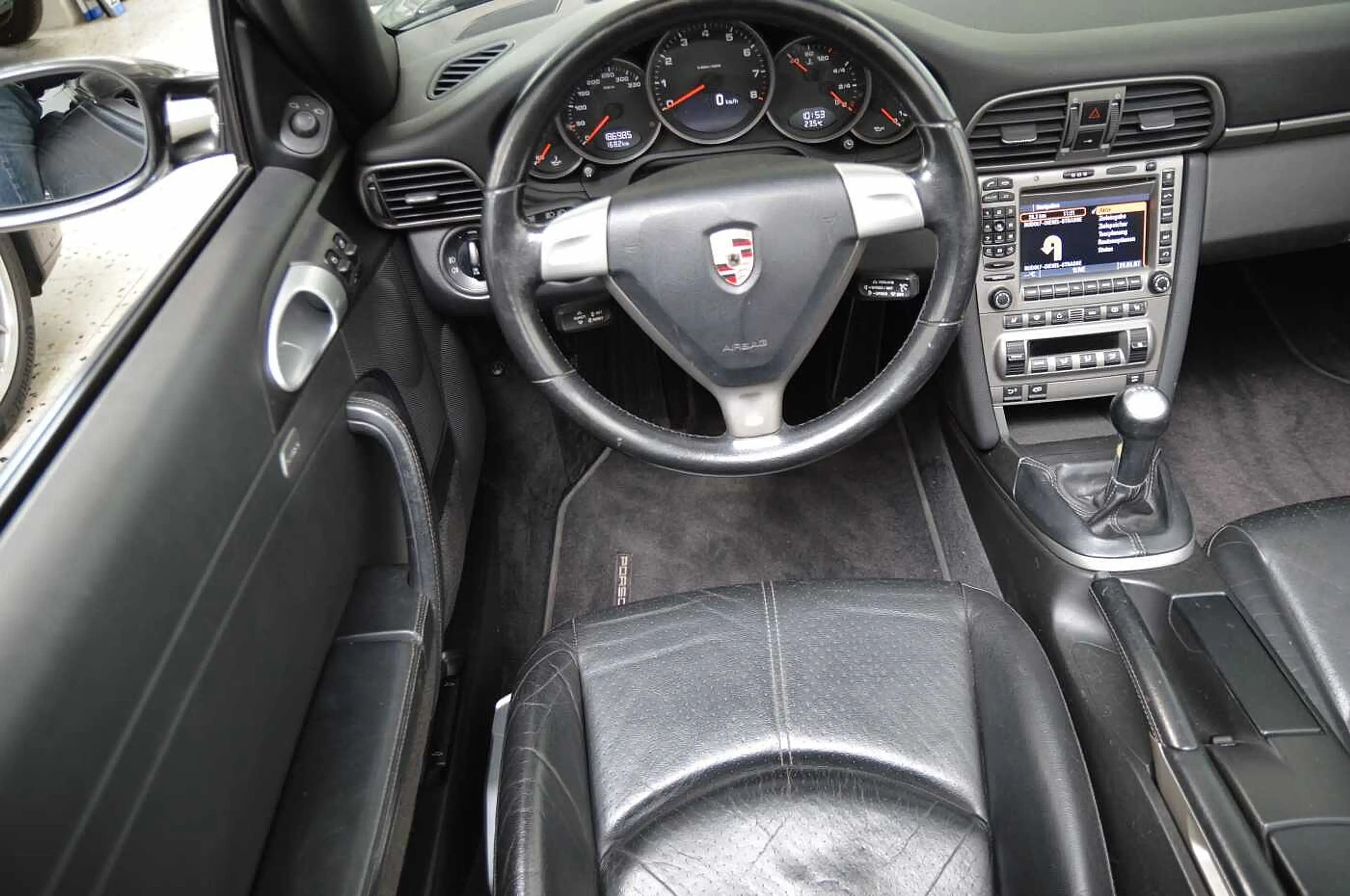 Porsche 911 Cabrio Carrera Schalter — photo 10