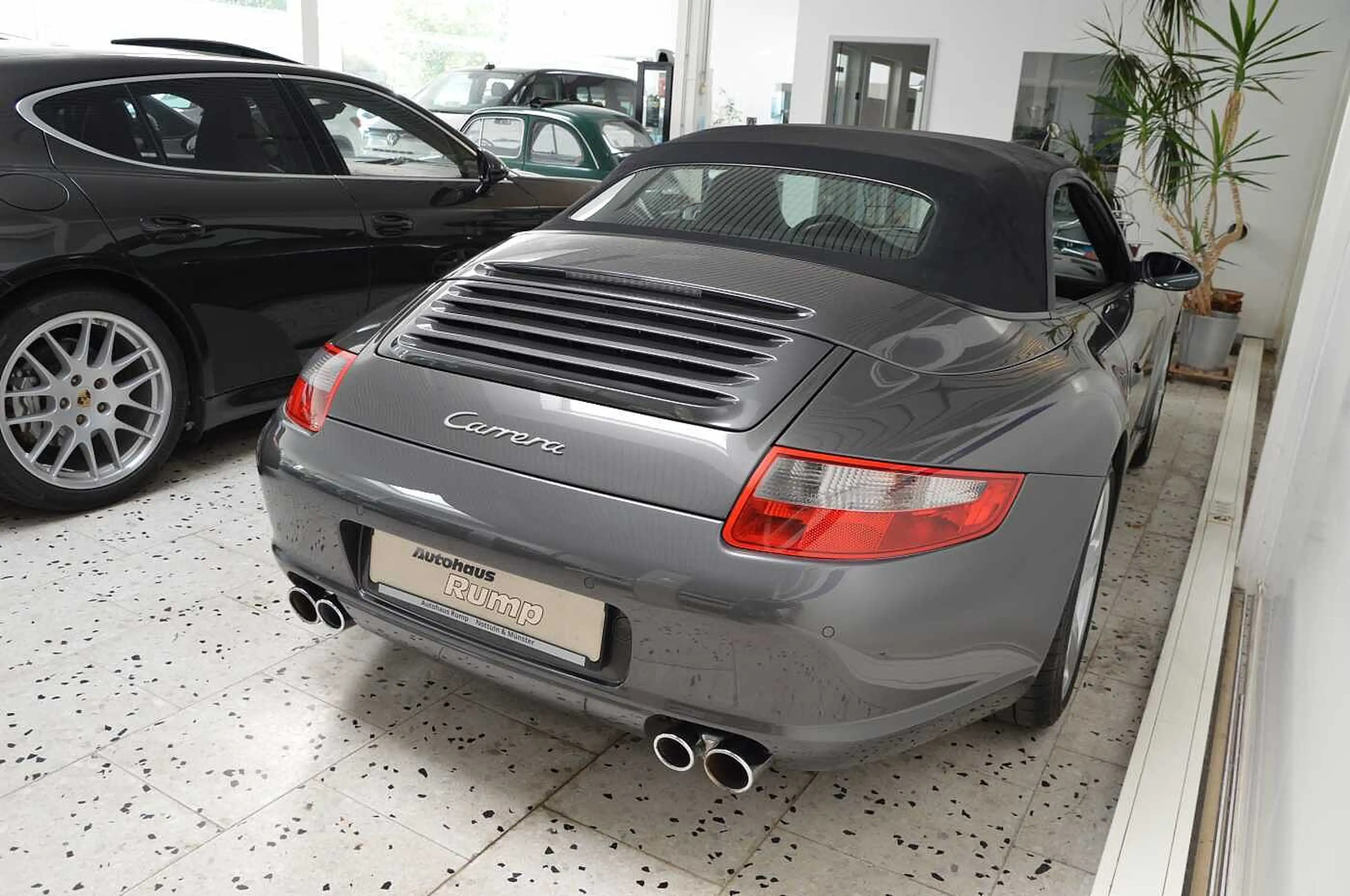 Porsche 911 Cabrio Carrera Schalter — photo 8