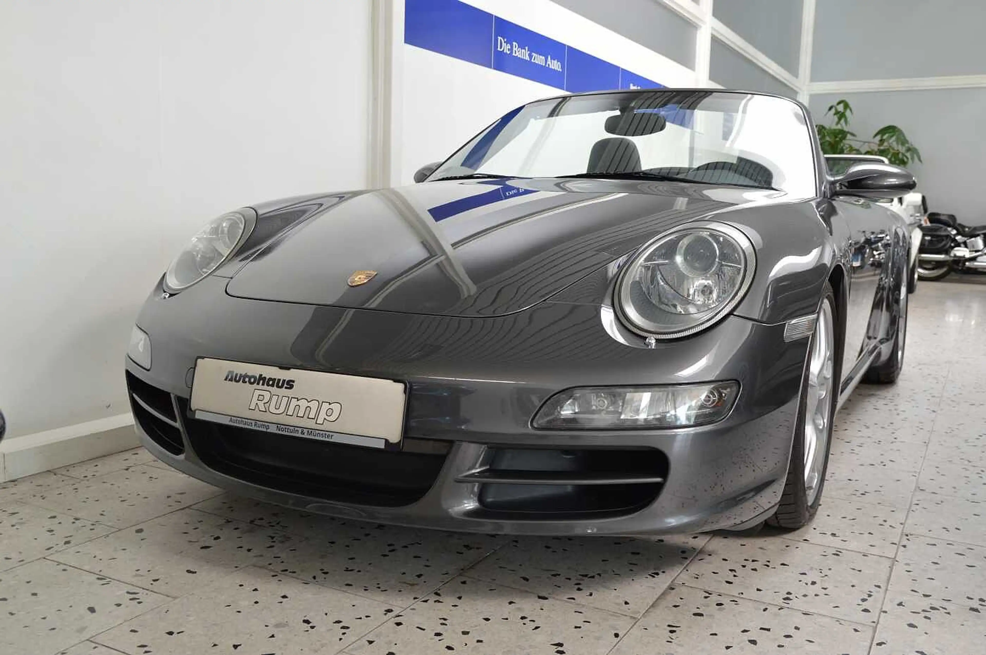 Porsche 911 Cabrio Carrera Schalter — photo 2