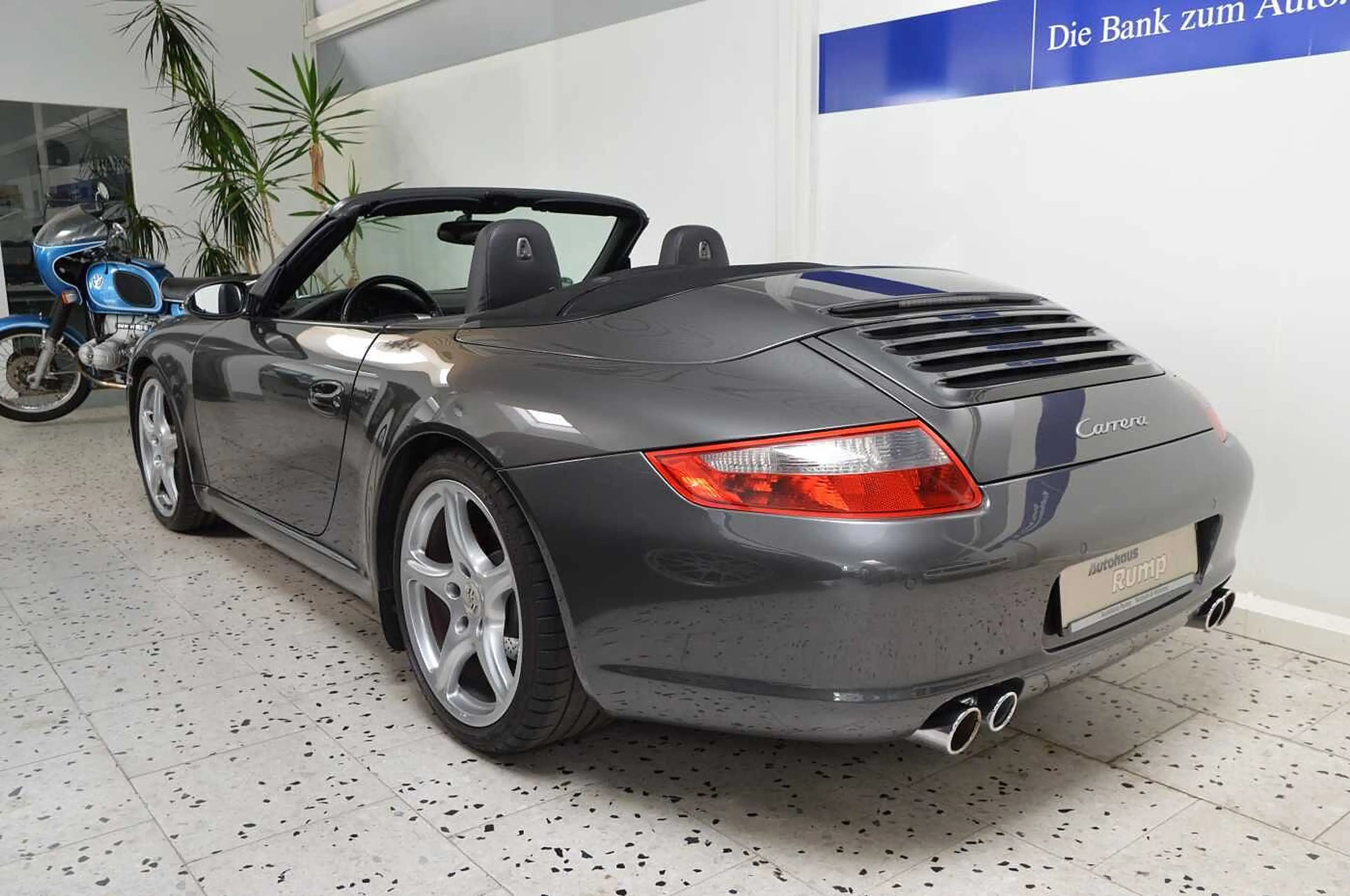 Porsche 911 Cabrio Carrera Schalter — photo 4