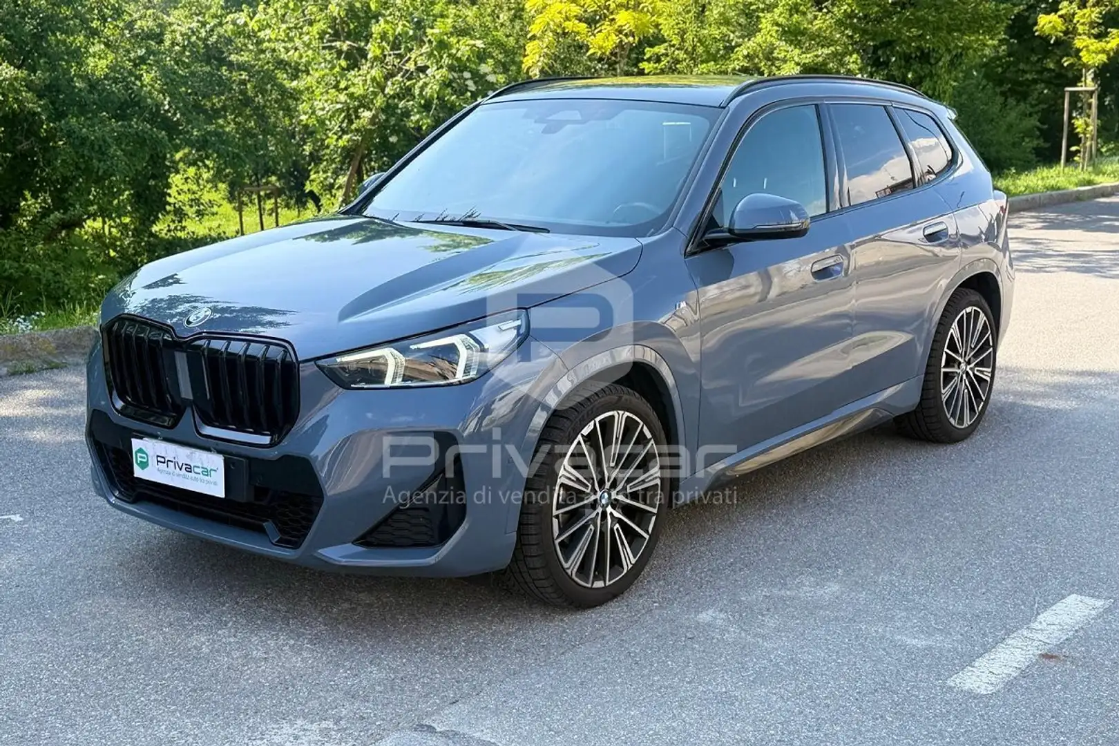 BMW X1 X1 xDrive 23d Msport Stříbrná - 1