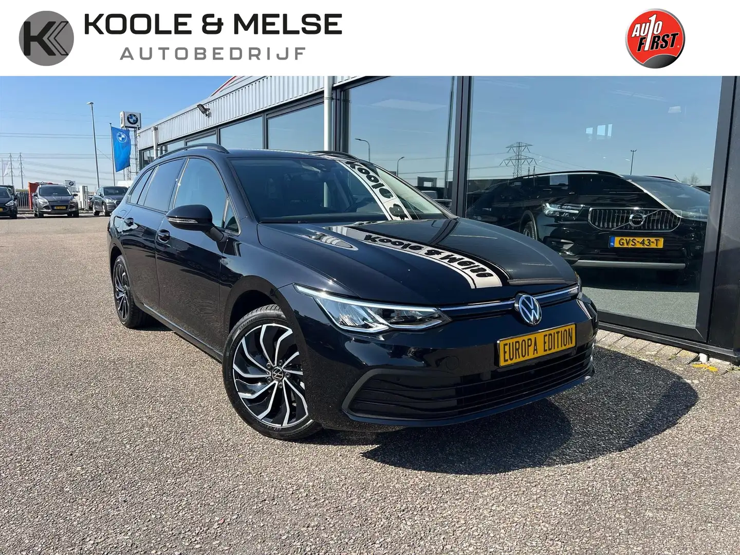 Volkswagen Golf Variant 1.0 eTSI 110pk 7-DSG Life Zwart - 1