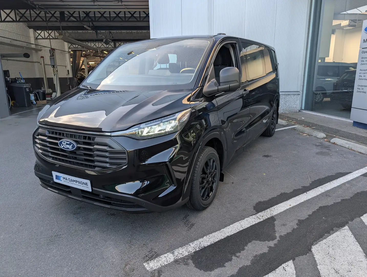 Ford Transit Custom DC Trend 320L L2 2.0TDCi 170pk A8 automaat Zwart - 2
