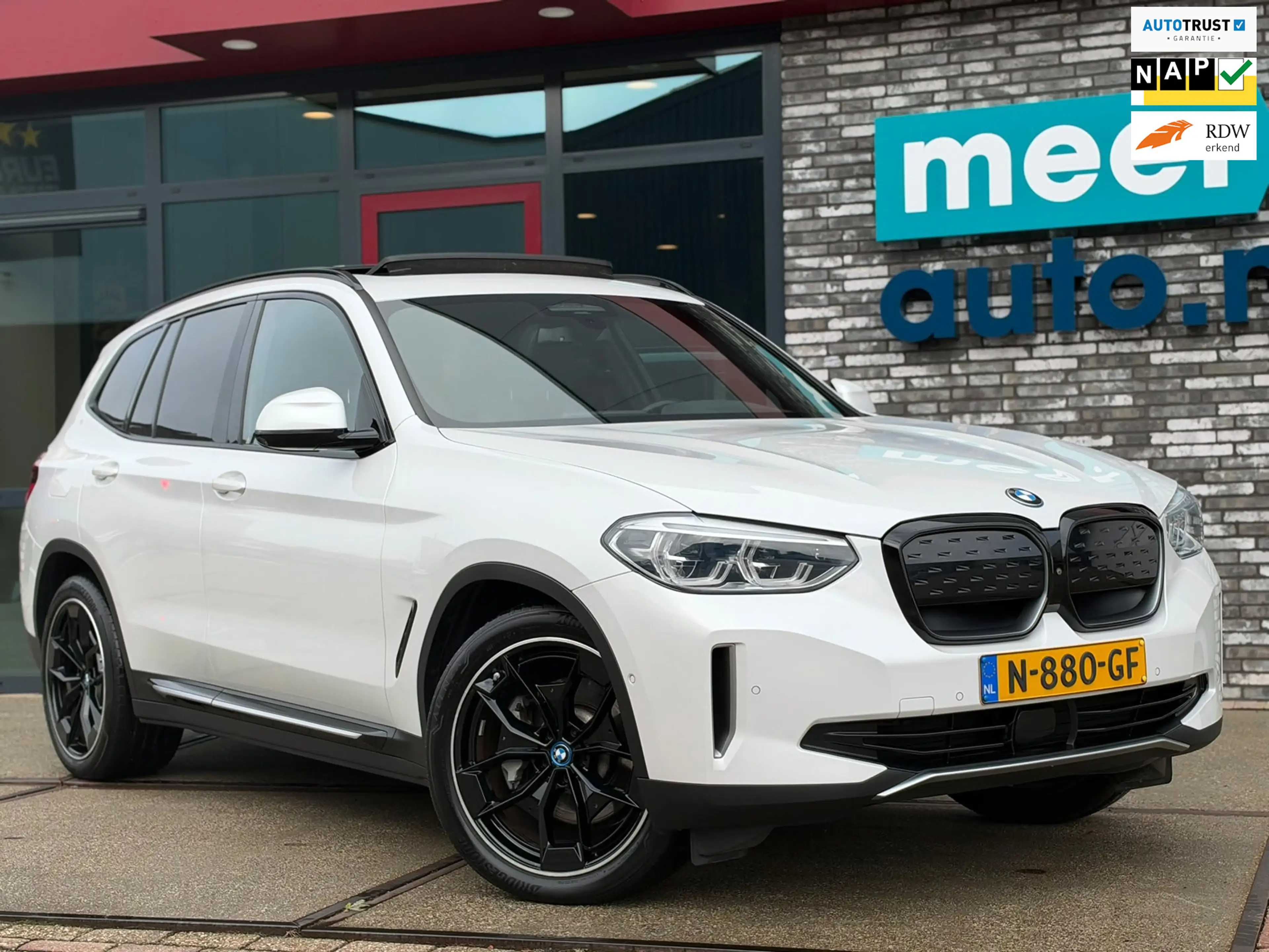 BMW iX3 High Executive 80 kWh l SOH 94% l PANO l H/K l HUD