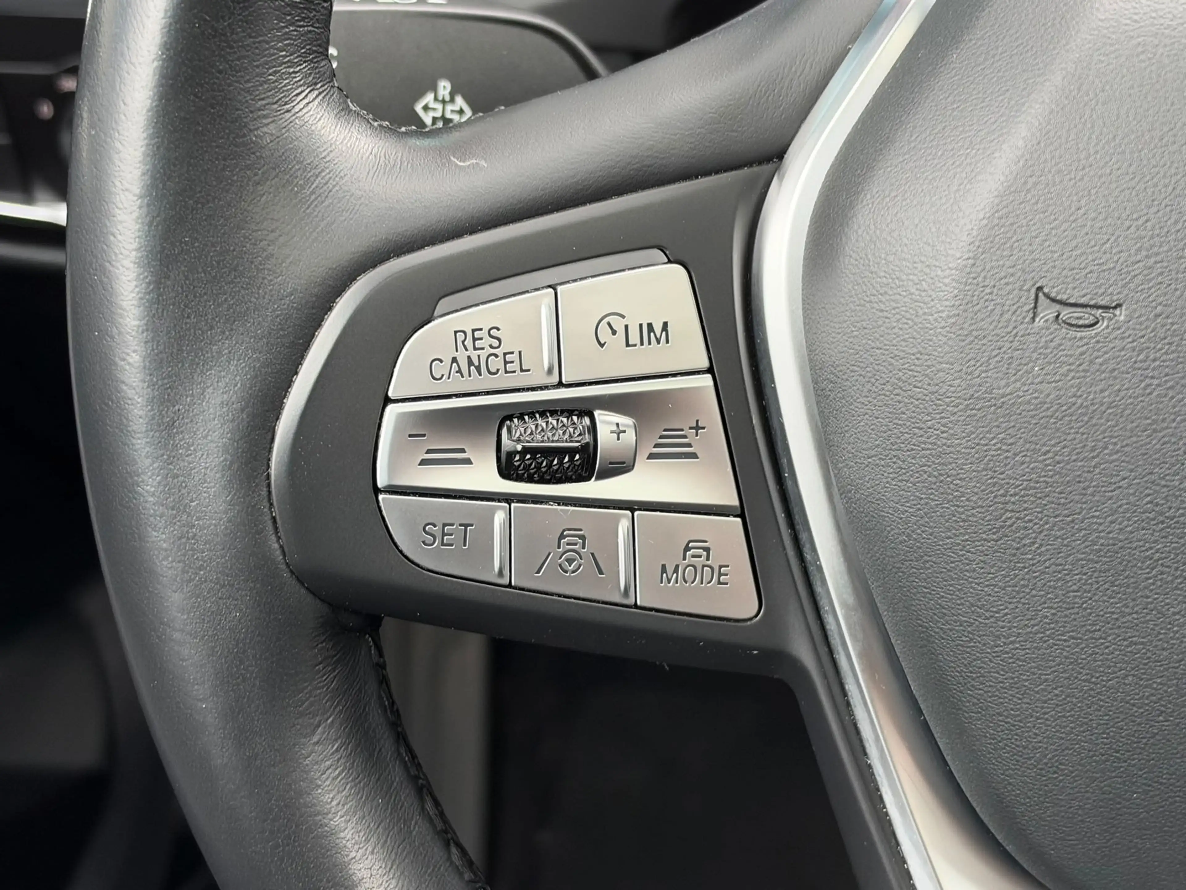 BMW iX3 High Executive 80 kWh l SOH 94% l PANO l H/K l HUD — photo 22