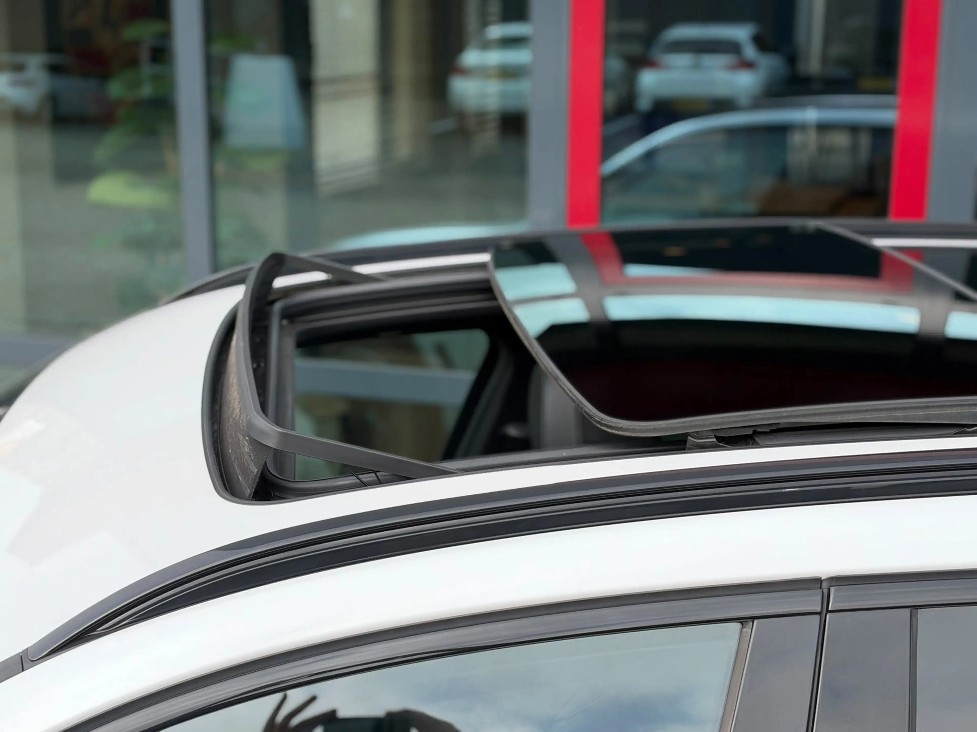 BMW iX3 High Executive 80 kWh l SOH 94% l PANO l H/K l HUD — photo 5