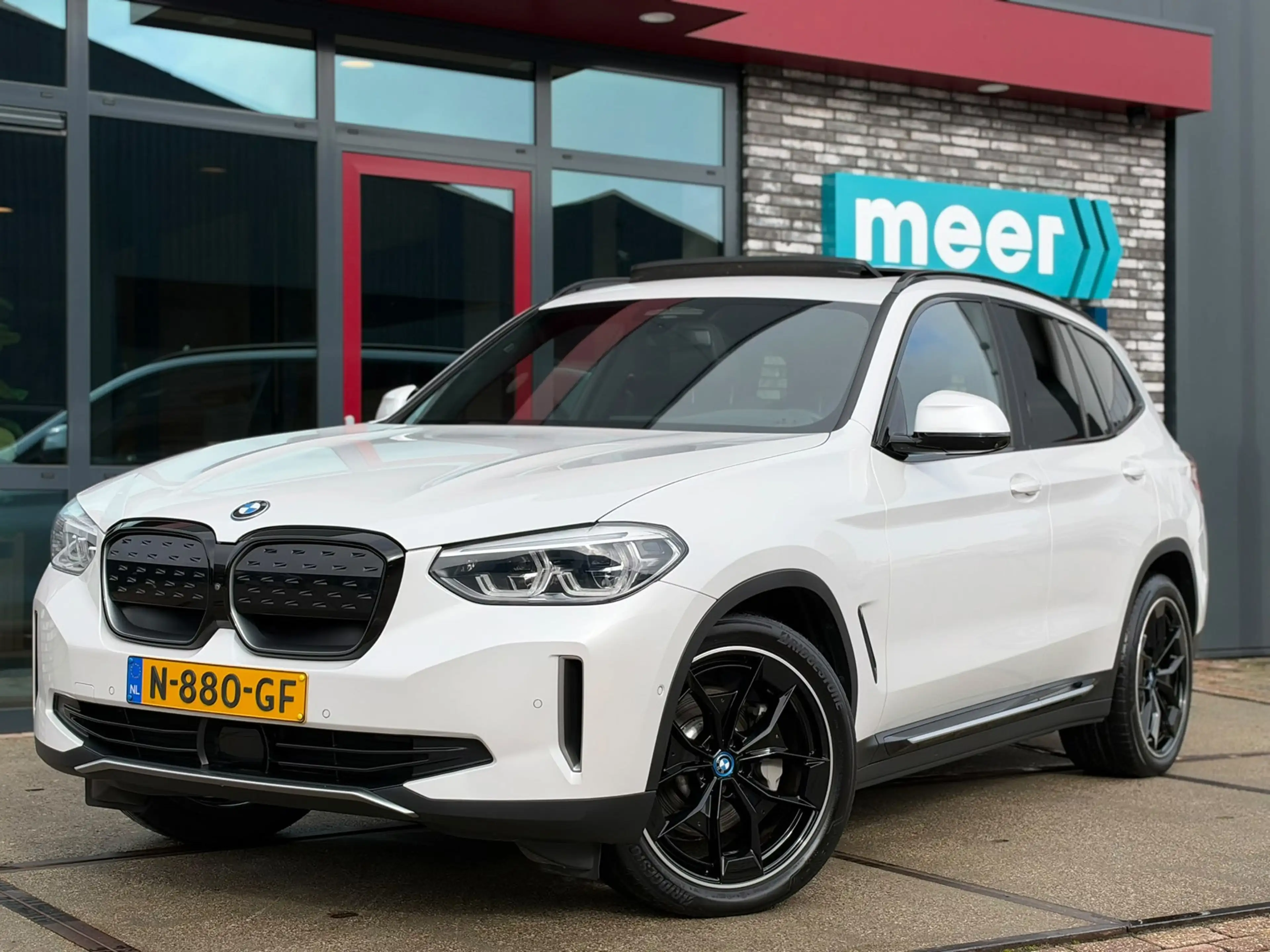BMW iX3 High Executive 80 kWh l SOH 94% l PANO l H/K l HUD — photo 8