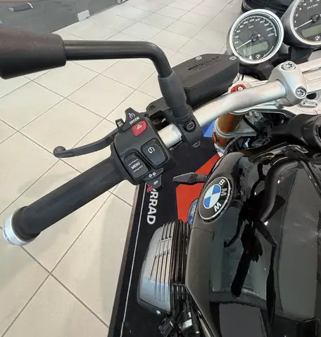 BMW R view 7