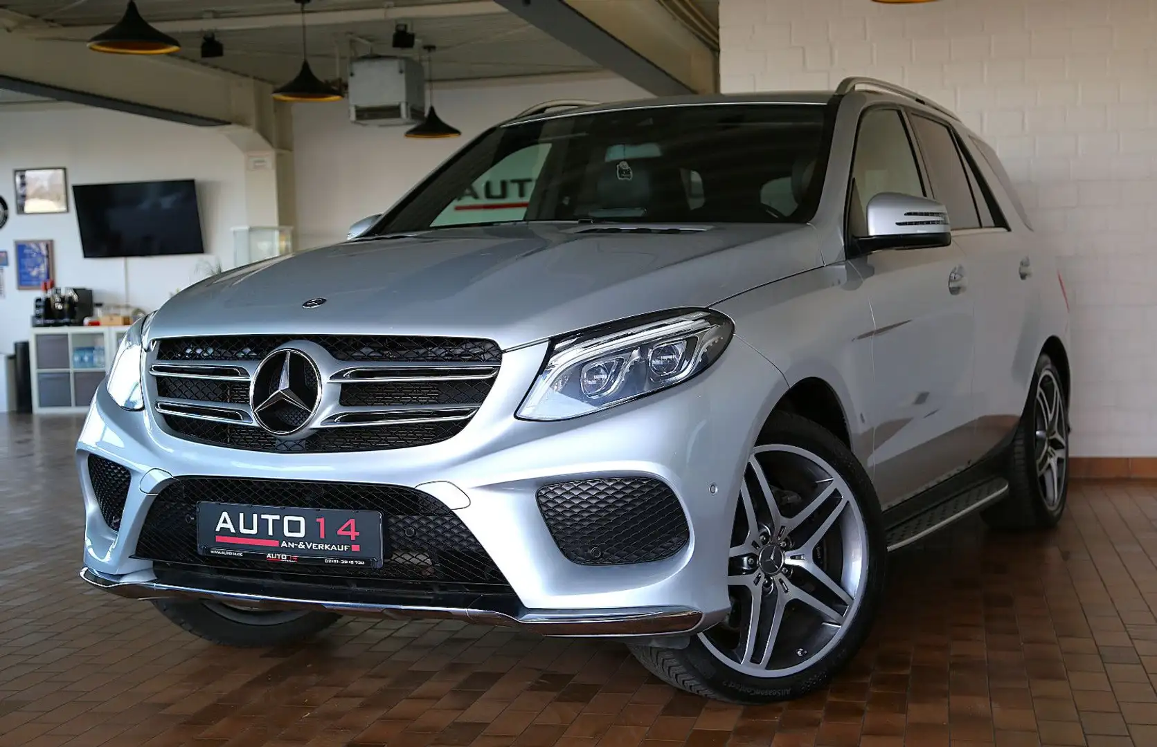 Mercedes-Benz GLE 500 4Matic AMG Comand LED AHK H/K Kamera 21" Argent - 1
