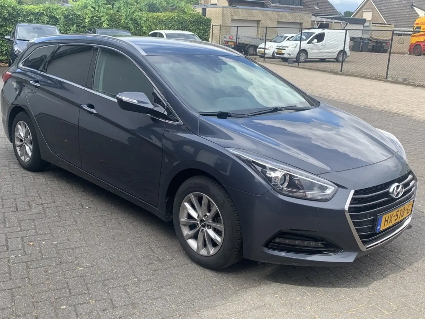 Hyundai i40 Wagon 1.7 CRDi Bns Edition Blauw - 1