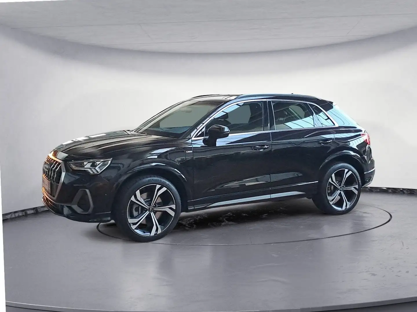 Audi Q3 S line 45 TFSI e S tronic *ACC*NAVI*MATRIX* Schwarz - 2