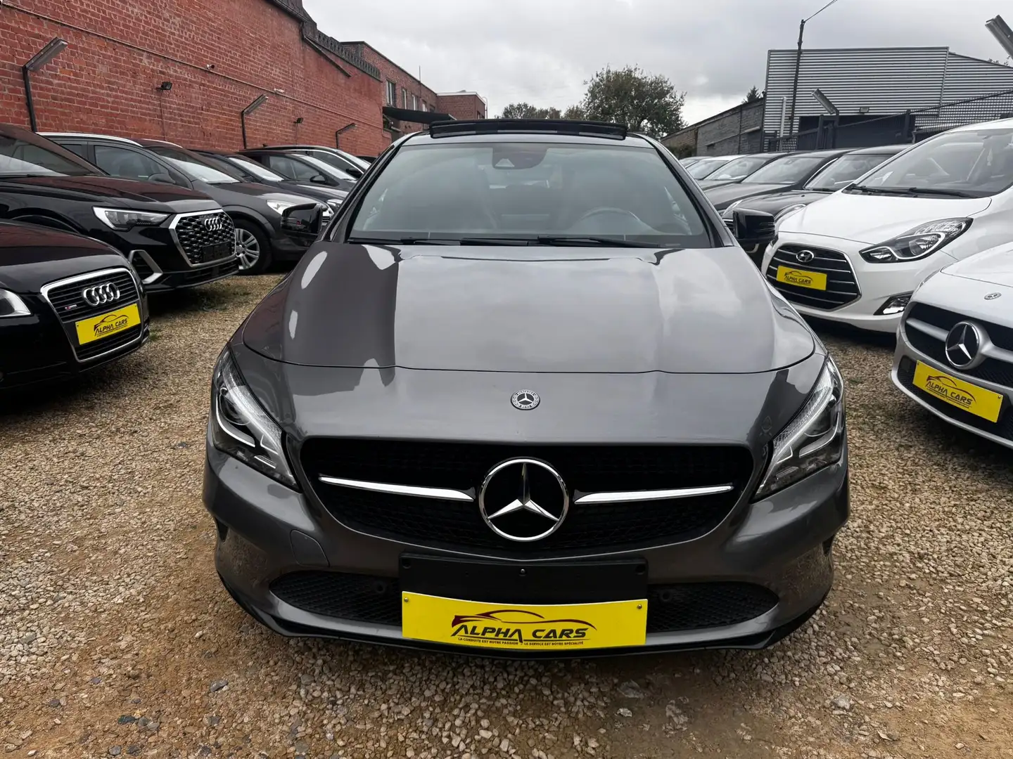 Mercedes-Benz CLA 180 *URBAN*TOITPANO*GARANTIE Gris - 2