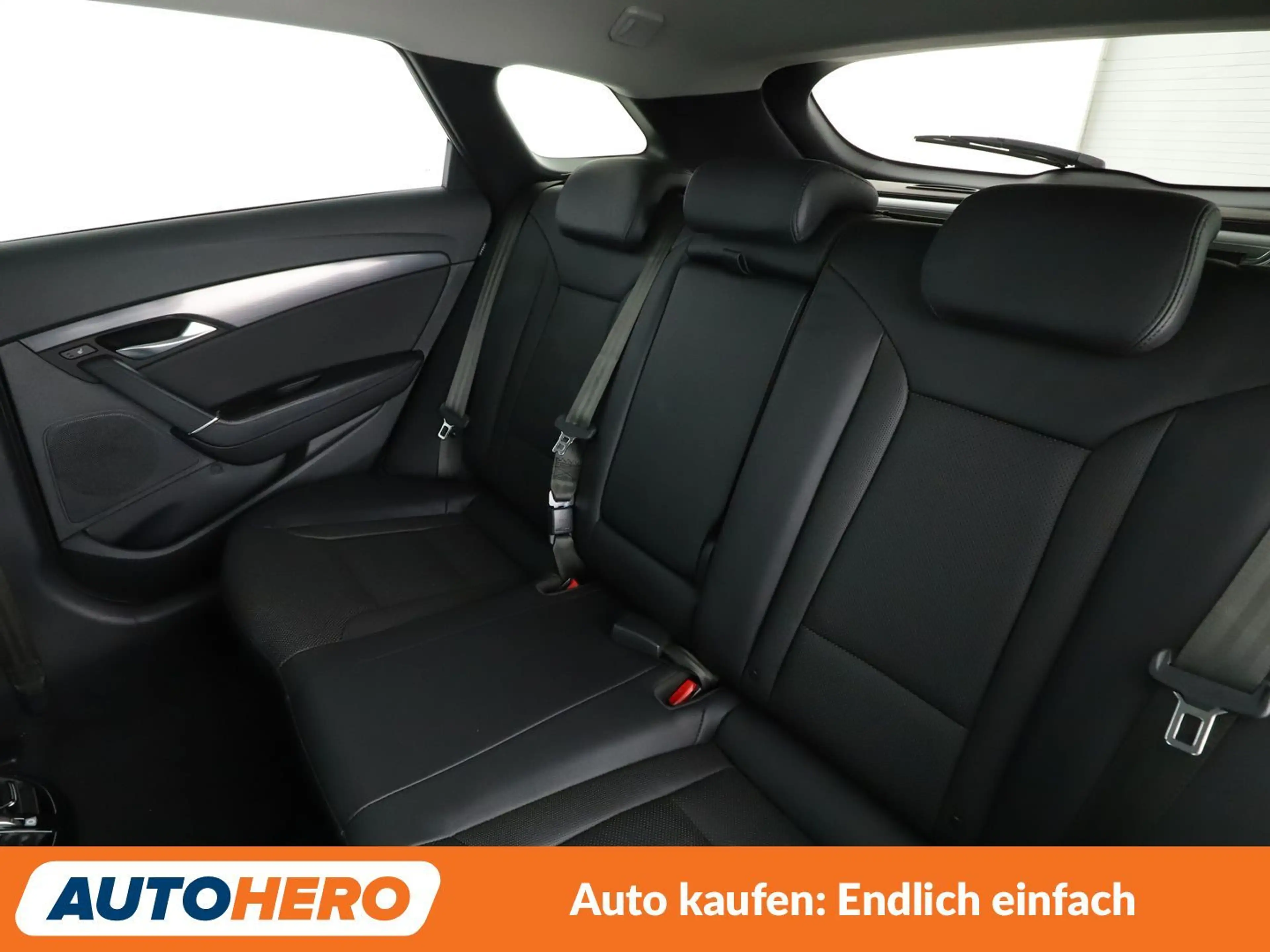 Hyundai i40 1.6 CRDi Space Plus*NAVI*XENON*CAM*SPUR*PDC*SHZ* — photo 15