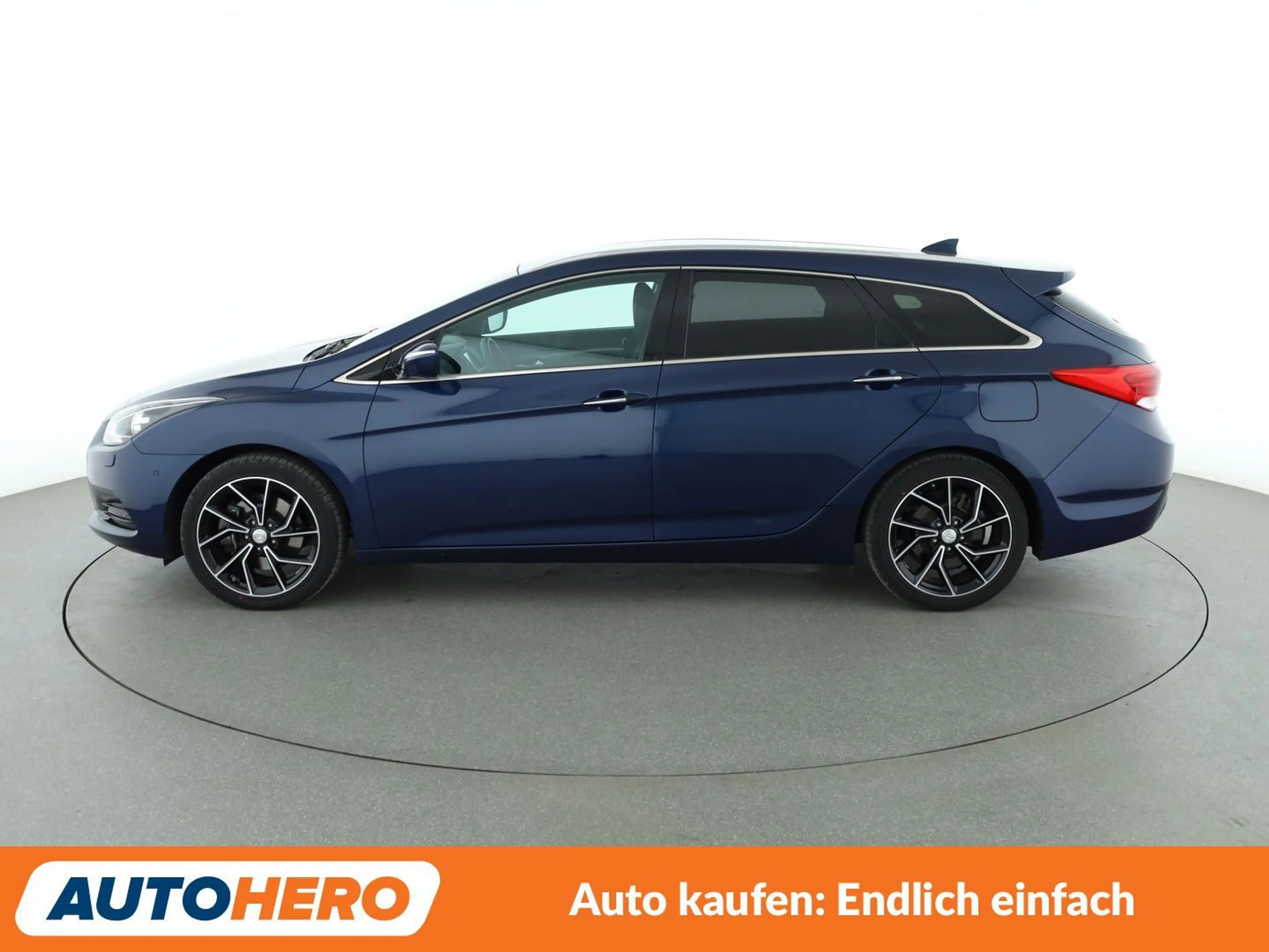 Hyundai i40 1.6 CRDi Space Plus*NAVI*XENON*CAM*SPUR*PDC*SHZ* — photo 3
