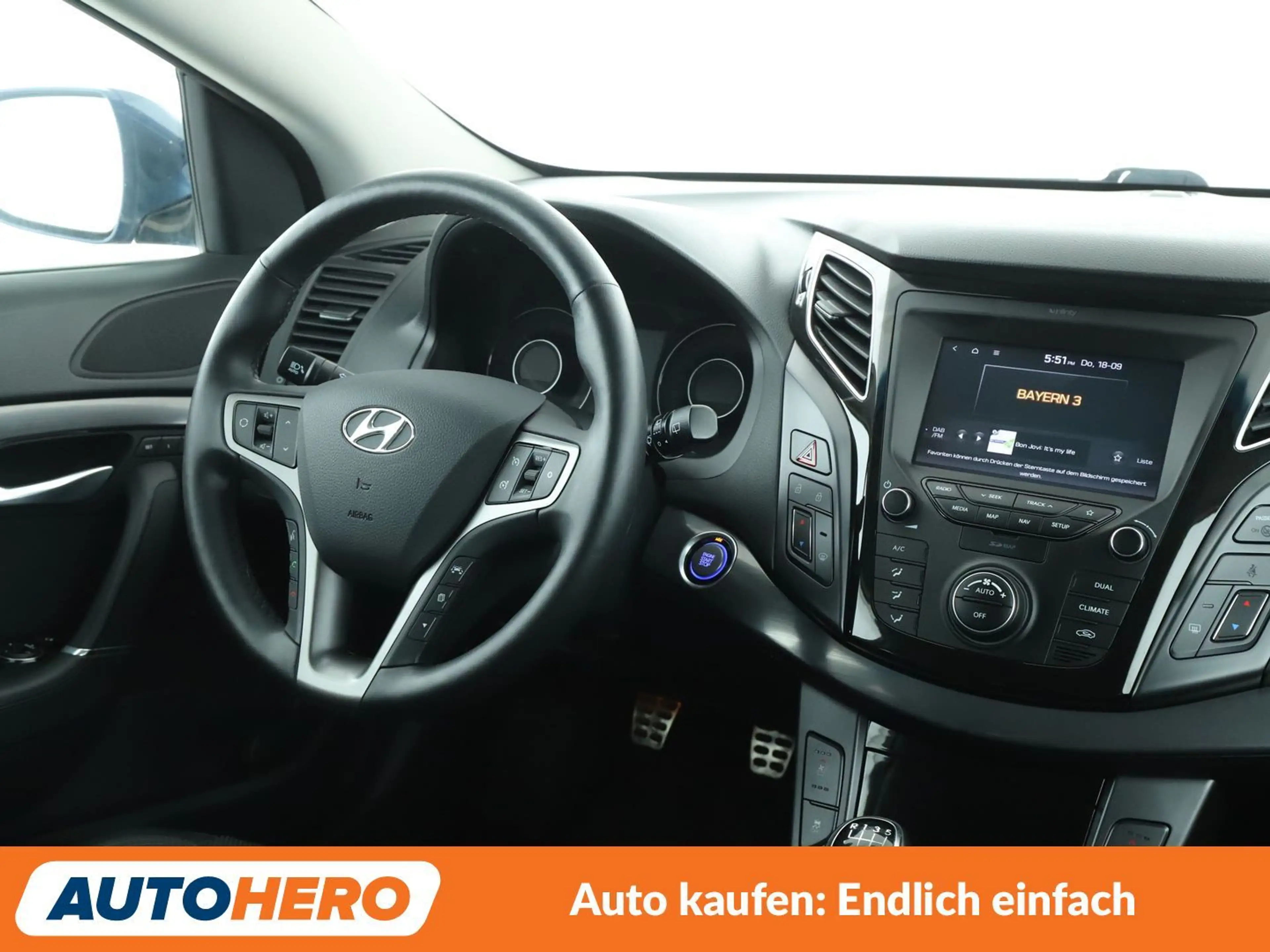 Hyundai i40 1.6 CRDi Space Plus*NAVI*XENON*CAM*SPUR*PDC*SHZ* — photo 13
