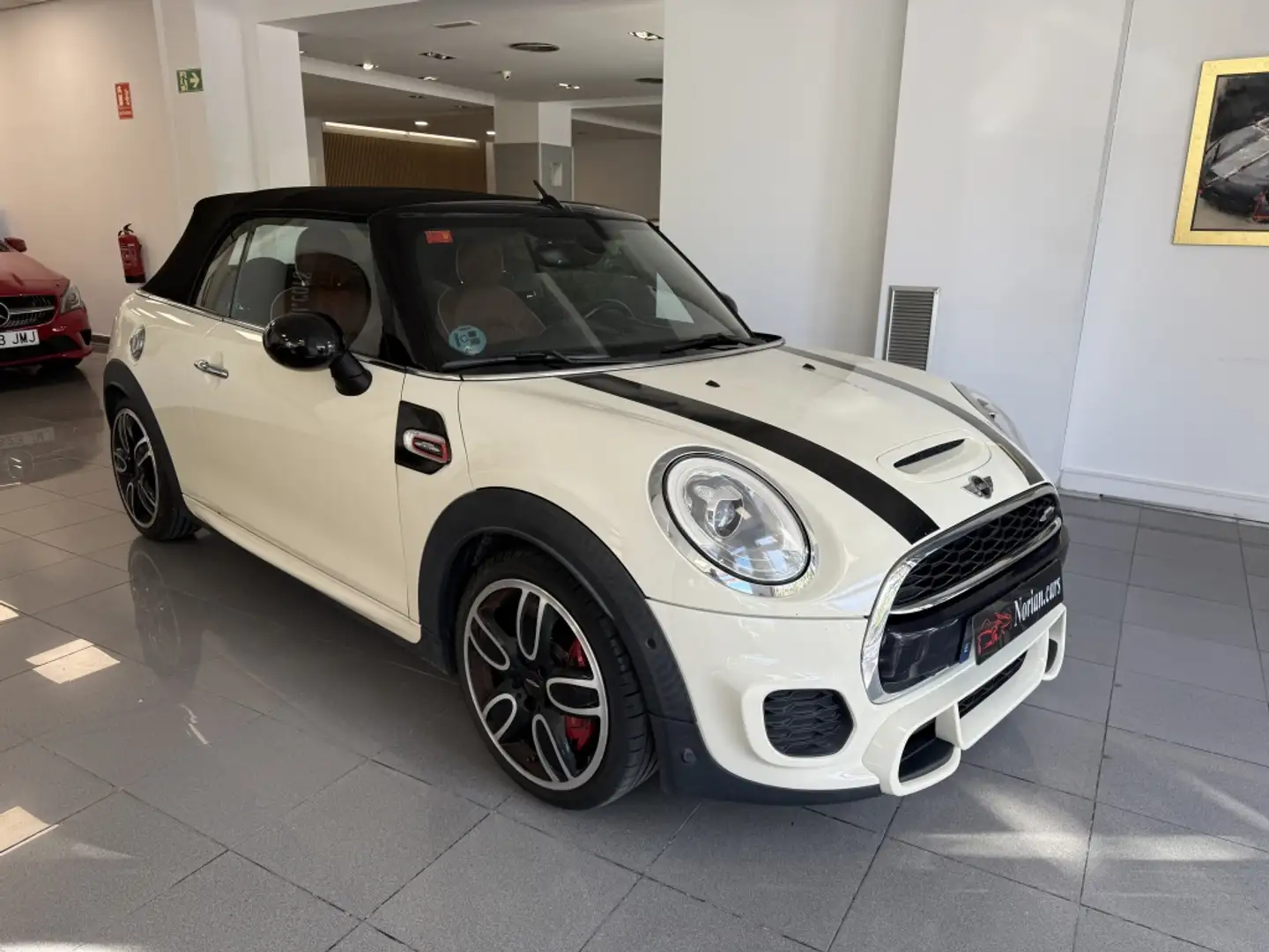 MINI John Cooper Works Cabrio Aut. Beige - 1