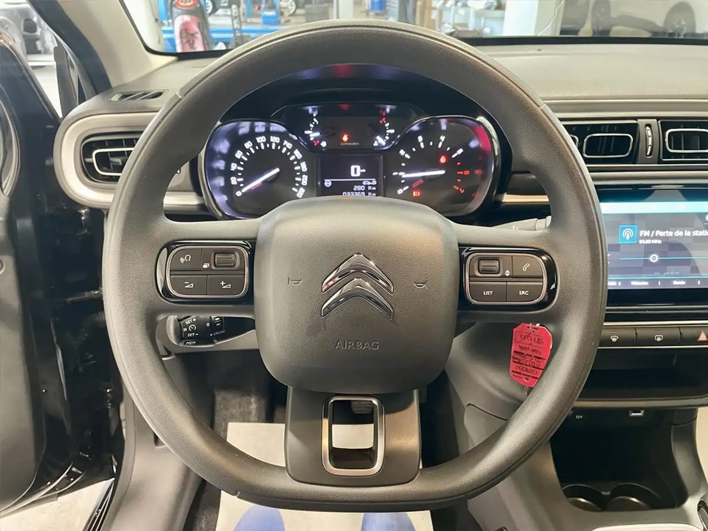 Citroen C3 III (2) 1.5 BLUEHDI 100 C-SERIES Noir - 2