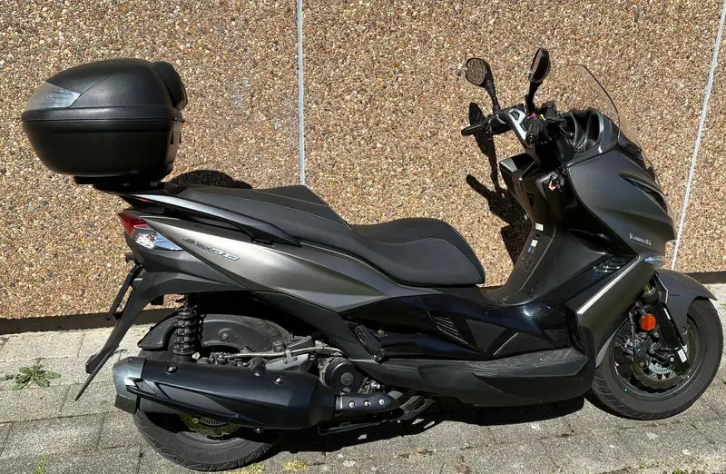Kawasaki J300 - foto 7