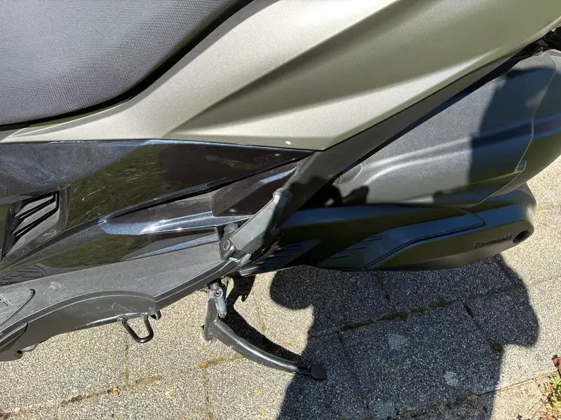 Kawasaki J300 - foto 4