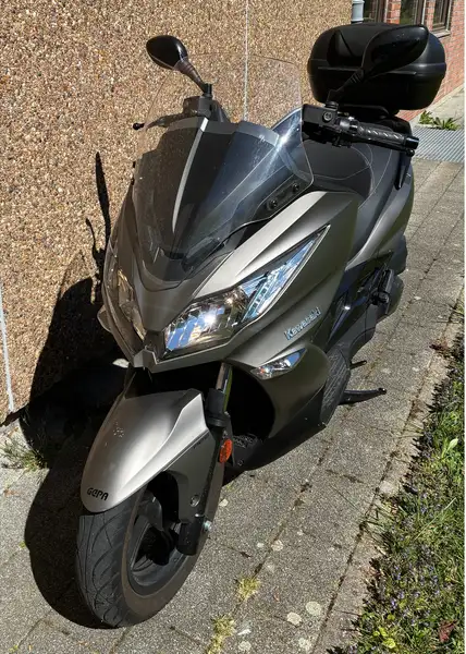 Kawasaki J300 - foto 2