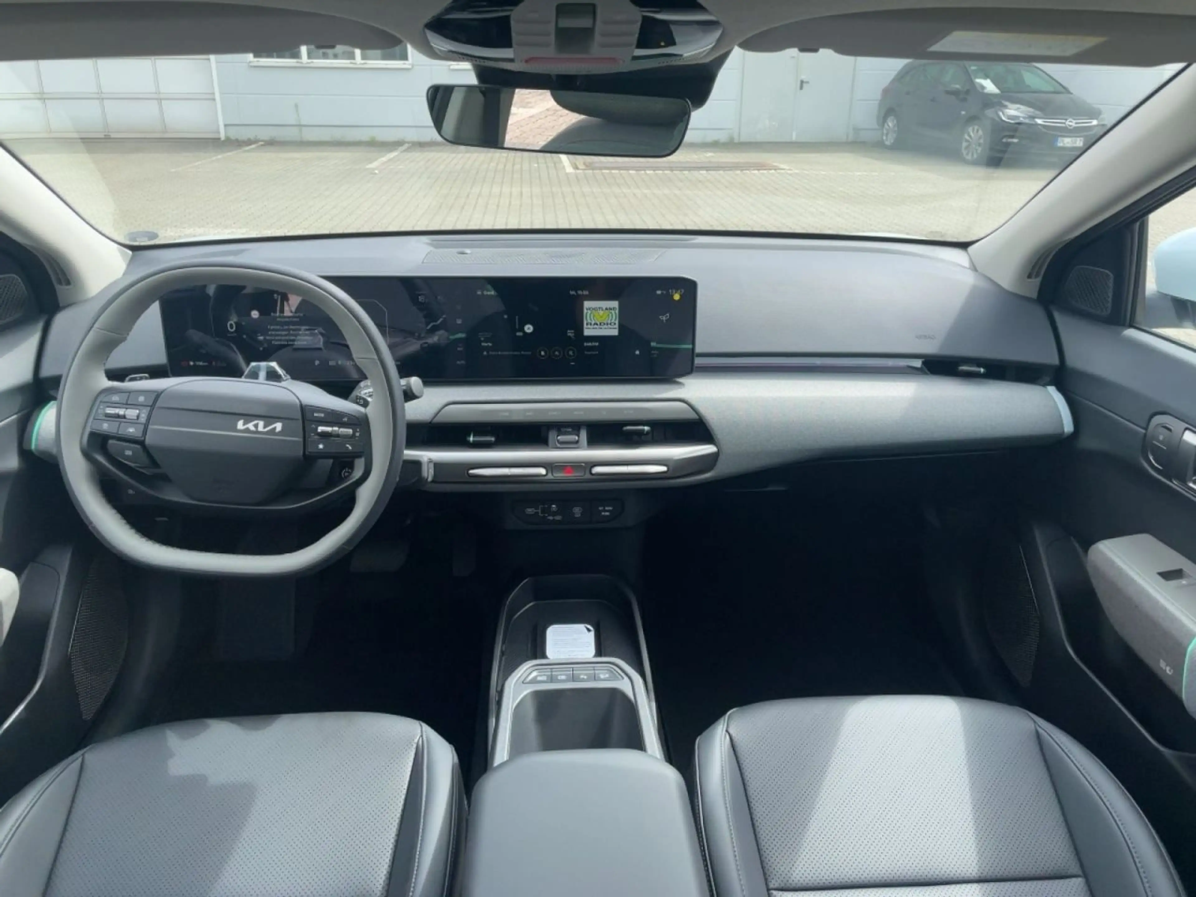 Kia EV4 81,4 kWh Earth FWD — photo 11